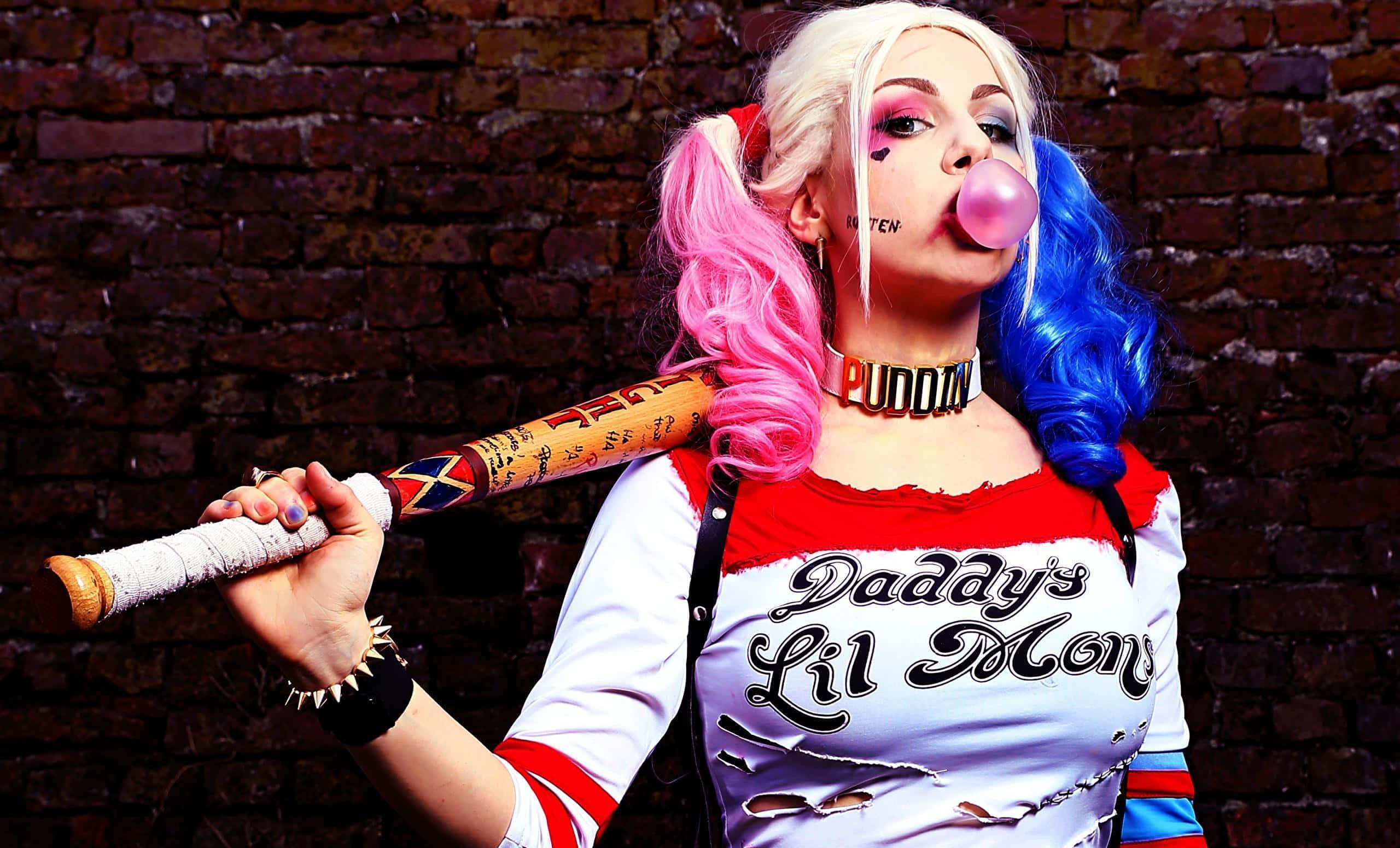Harley Quinn, baseball bat, brick wall, 2K Desktop Wallpaper