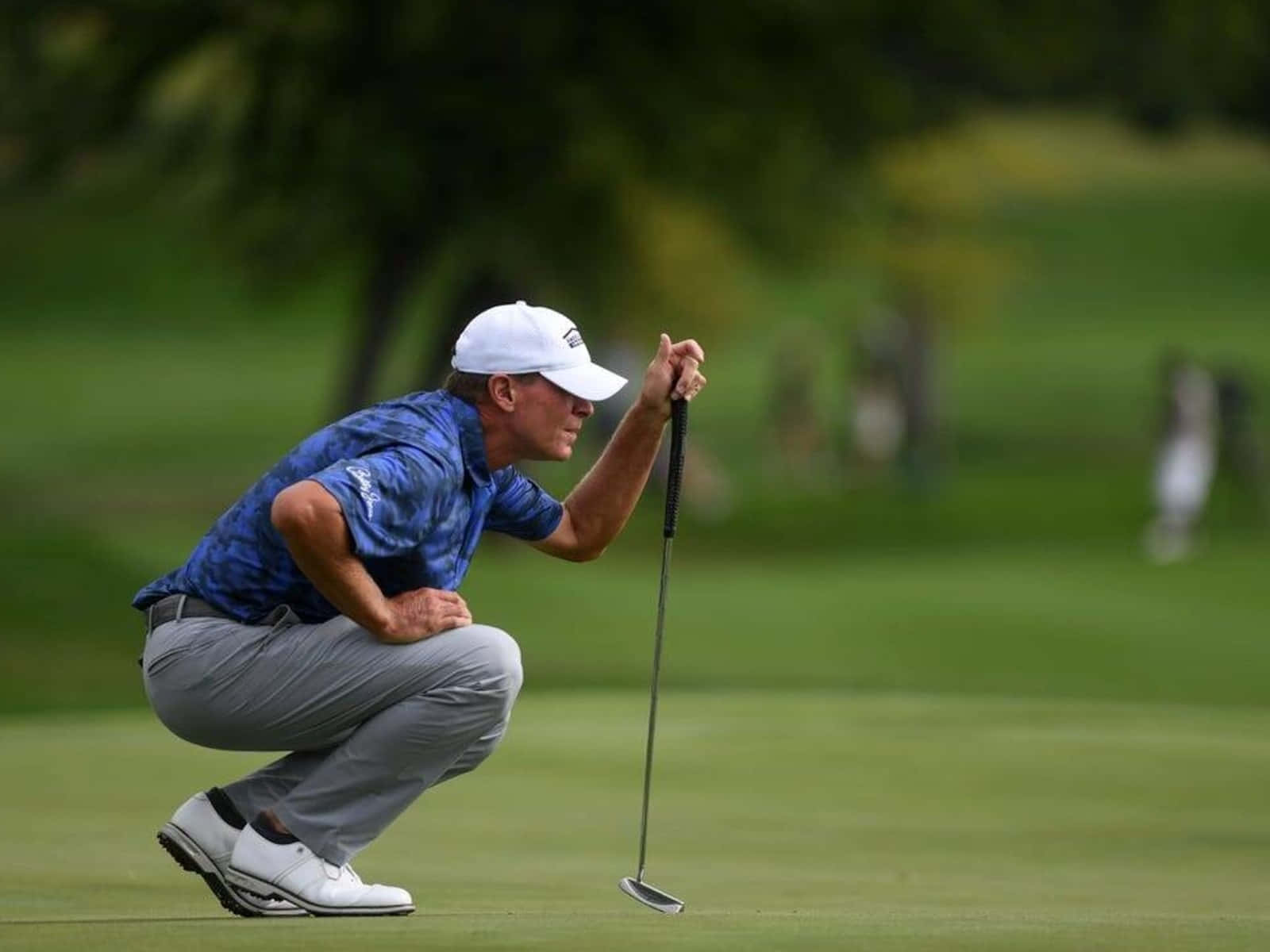 Harrison Frazar, winning trophy, lush green fairway, HD Desktop Wallpaper