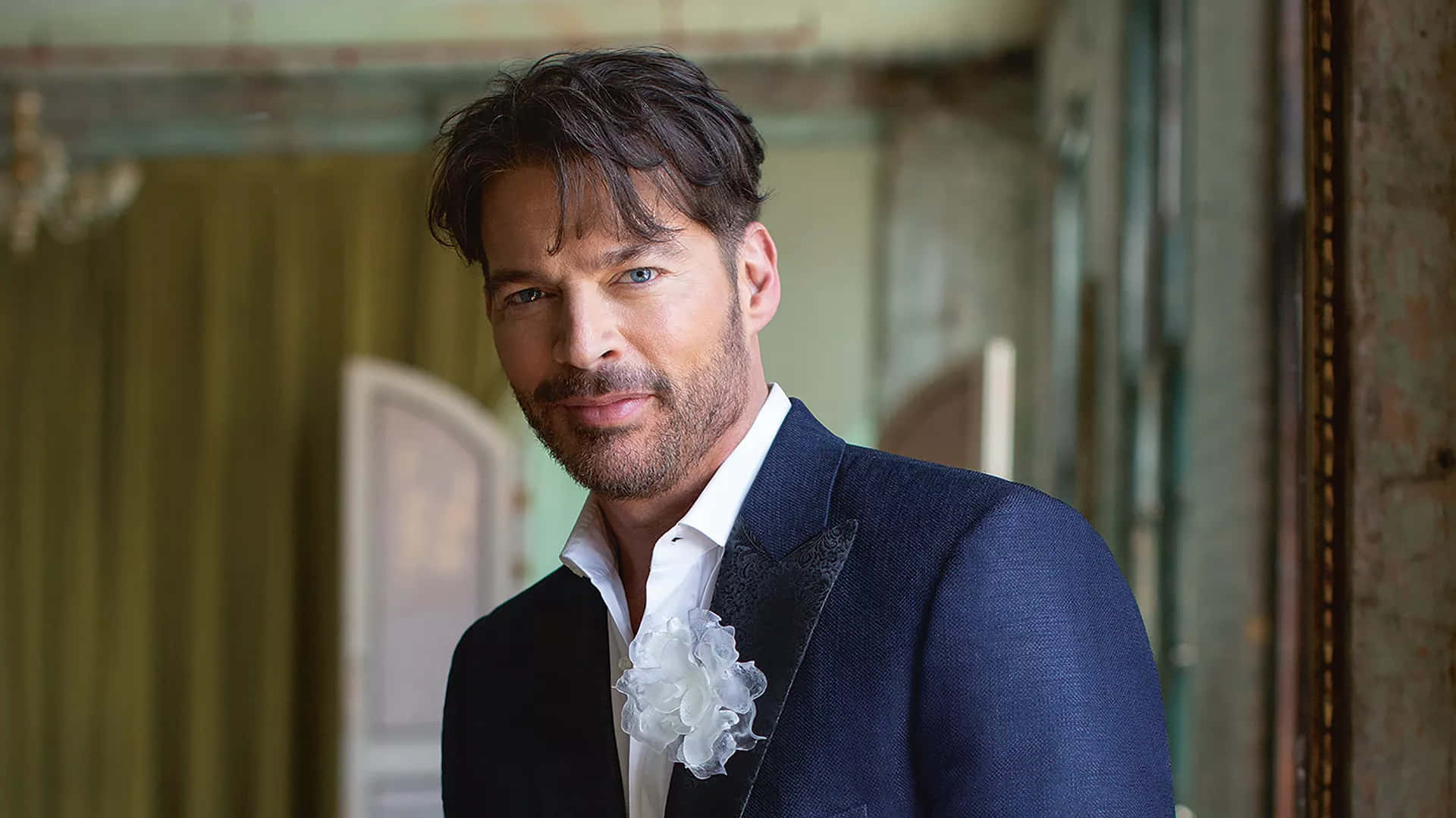 Harry Connick Jr, navy suit, white floral boutonniere, Full HD Desktop Wallpaper