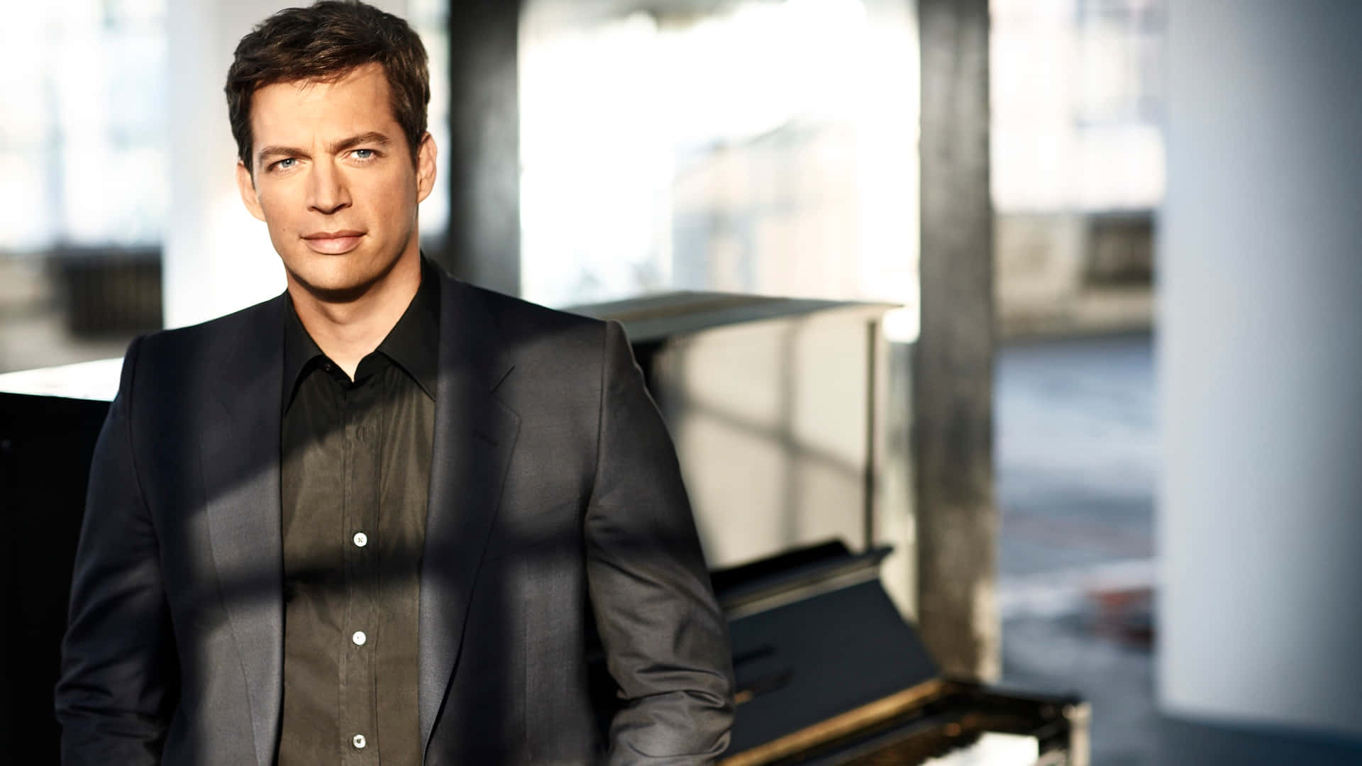 Harry Connick Jr, dark suit, grand piano, Full HD Desktop Wallpaper