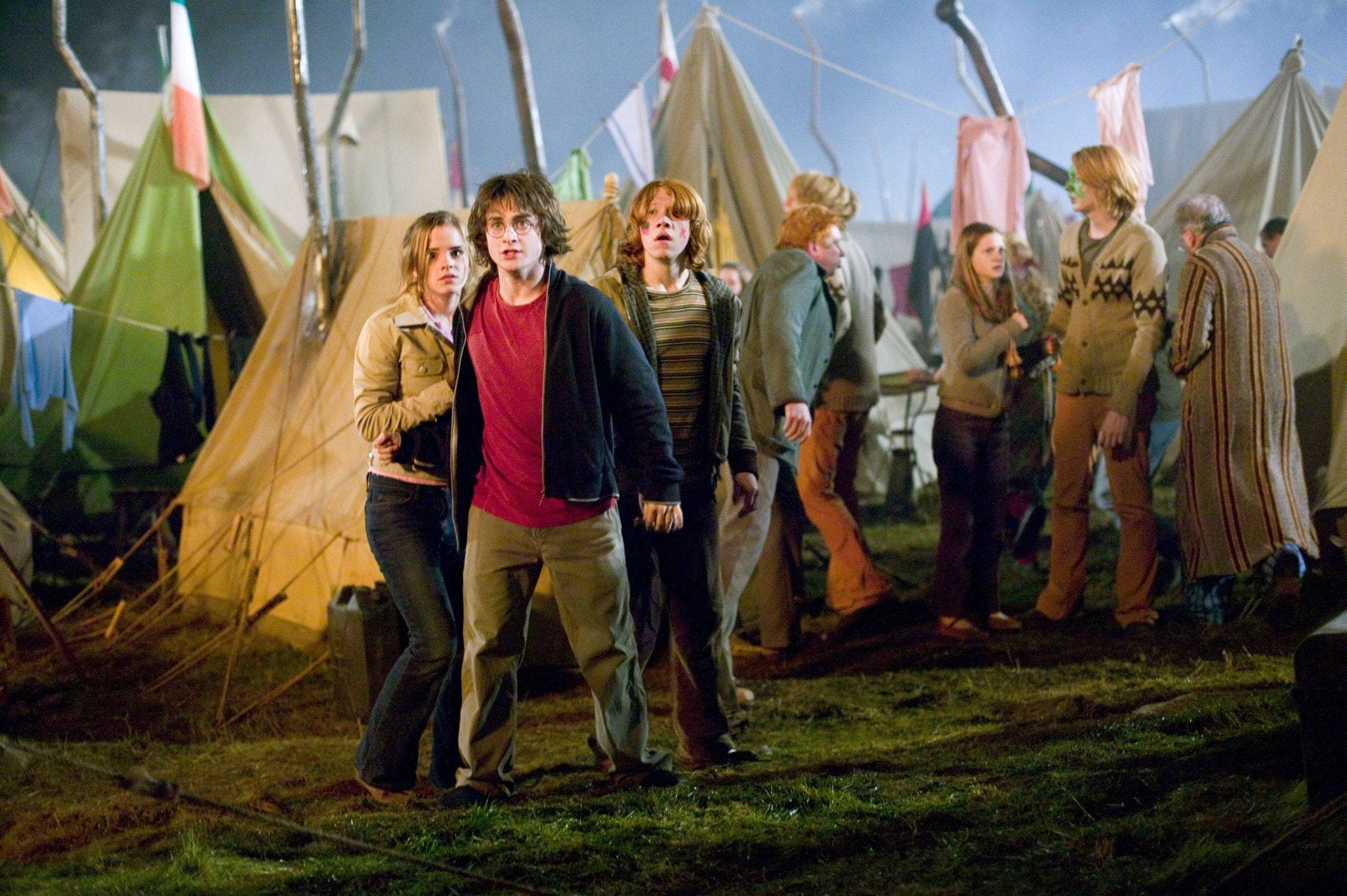 Harry Potter, phone tents, nighttime outdoor festival, Full HD Desktop Wallpaper