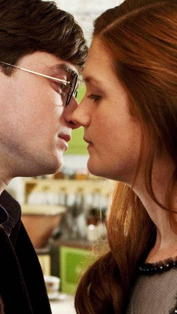 Harry Potter, iPhone, kiss, SD Phone Wallpaper