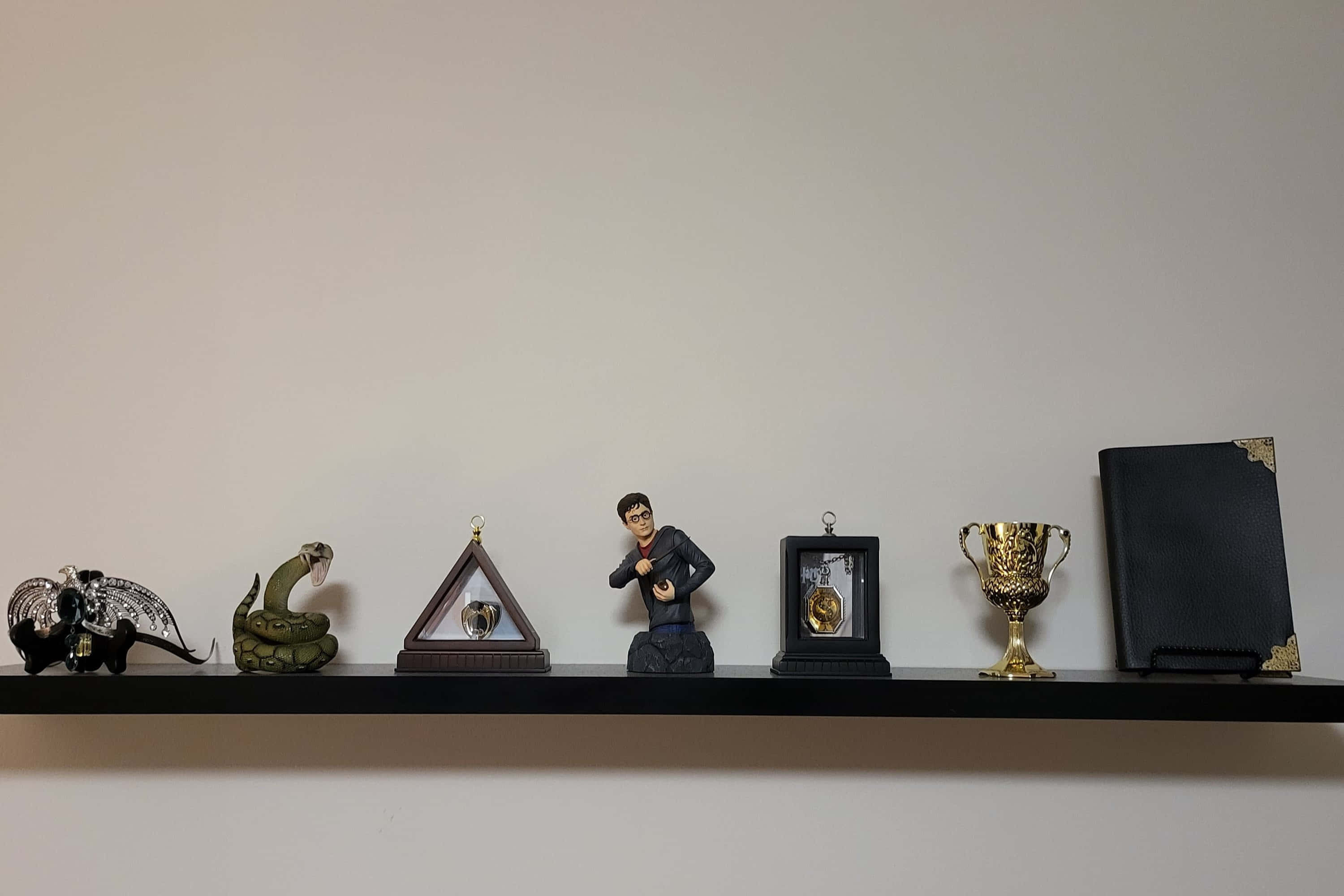Harry Potter, shelf display, figurines, 2K Desktop Wallpaper