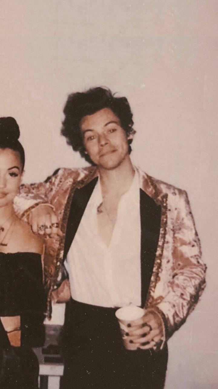 Harry Styles Aesthetic, vintage photo, patterned jacket, HD Phone Wallpaper