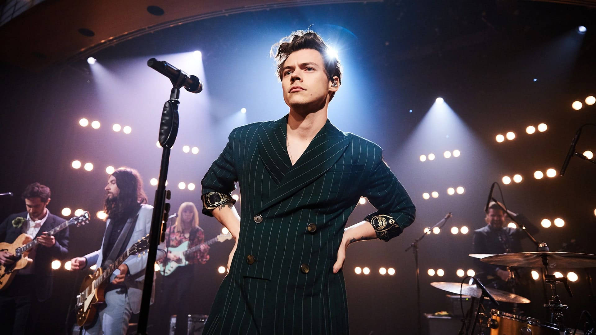 Harry Styles, pinstripe suit, spotlights, Full HD Desktop Wallpaper