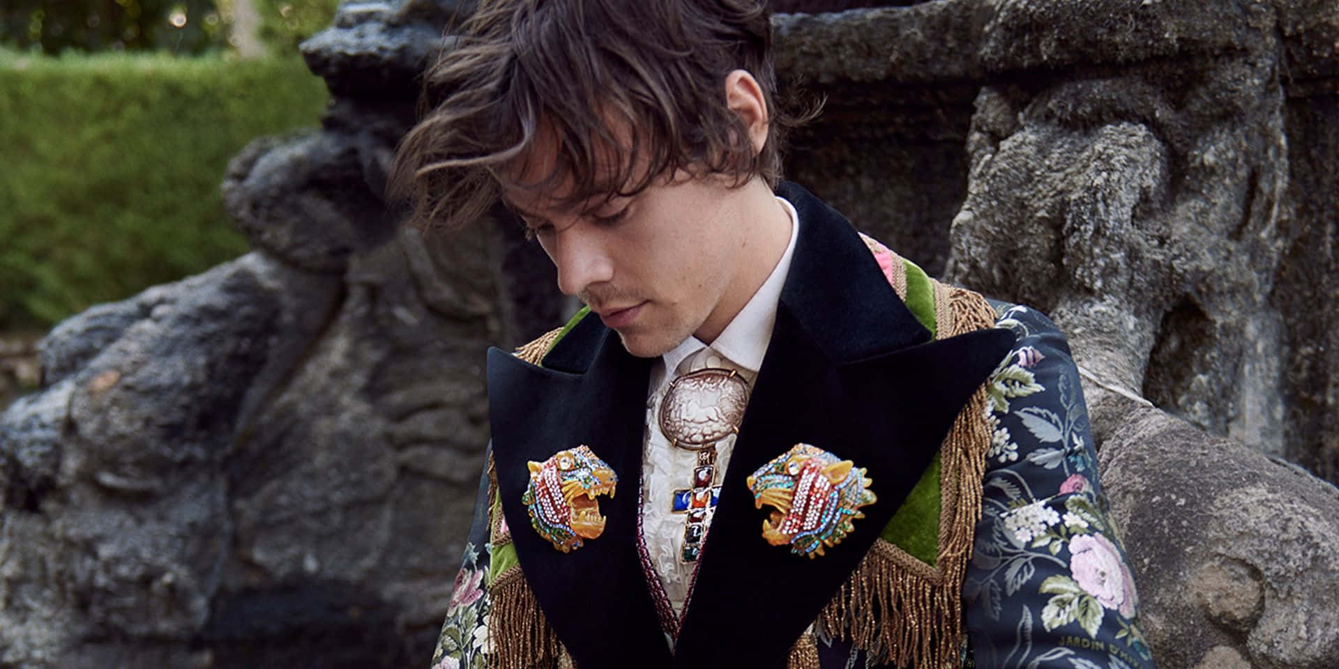 Harry Styles, laptop, ornate embroidered jacket, Full HD Desktop Wallpaper