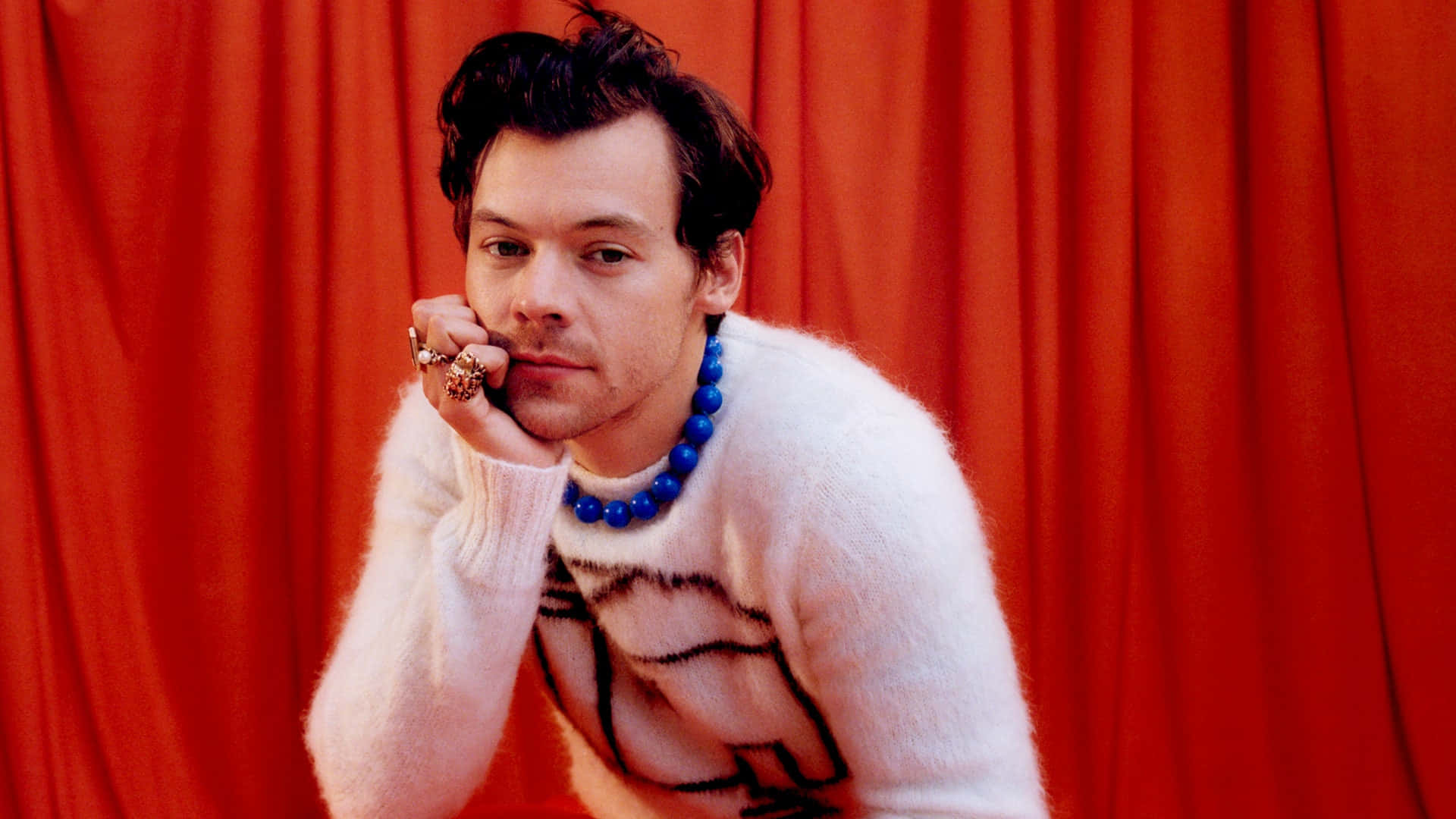 Harry Styles, white fuzzy sweater, blue beaded necklace, Full HD Desktop Wallpaper