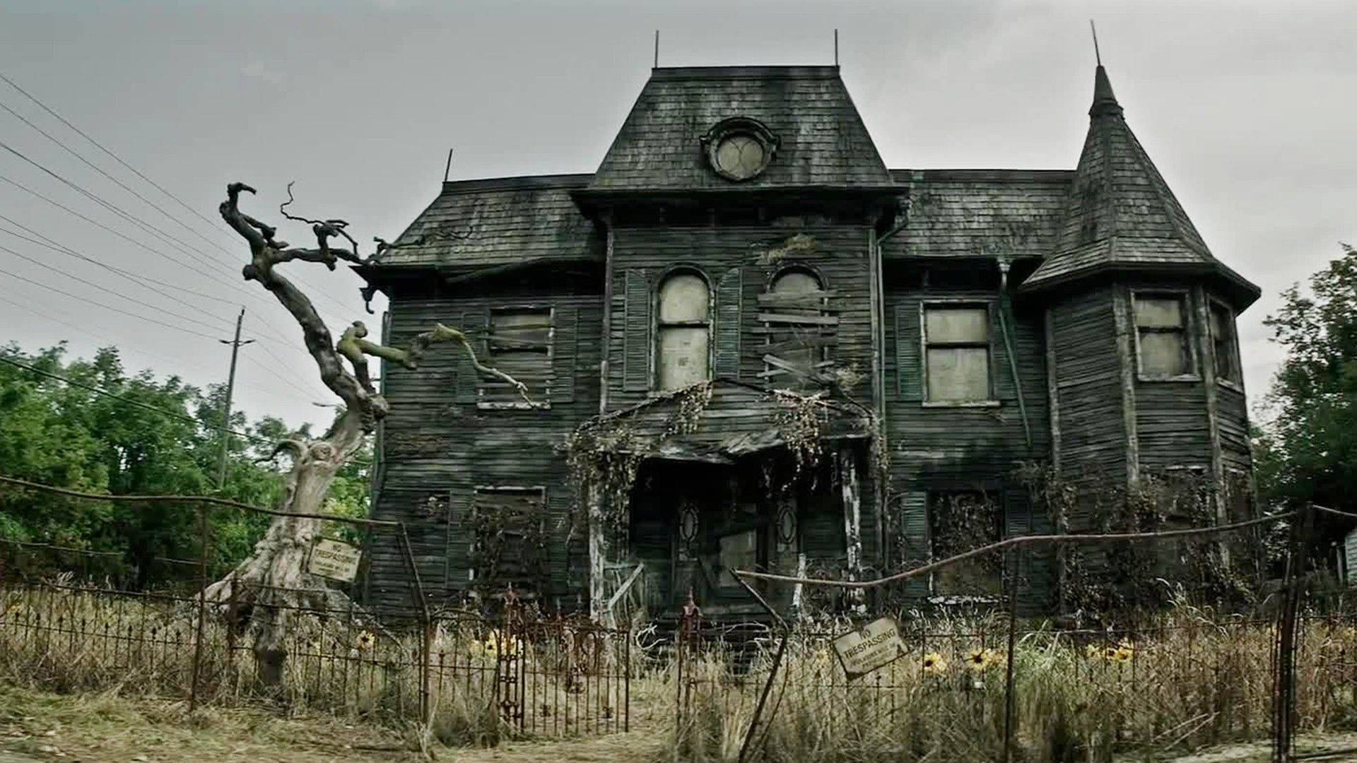Haunted Mansion, Victorian mansion, broken windows, Full HD Desktop Wallpaper