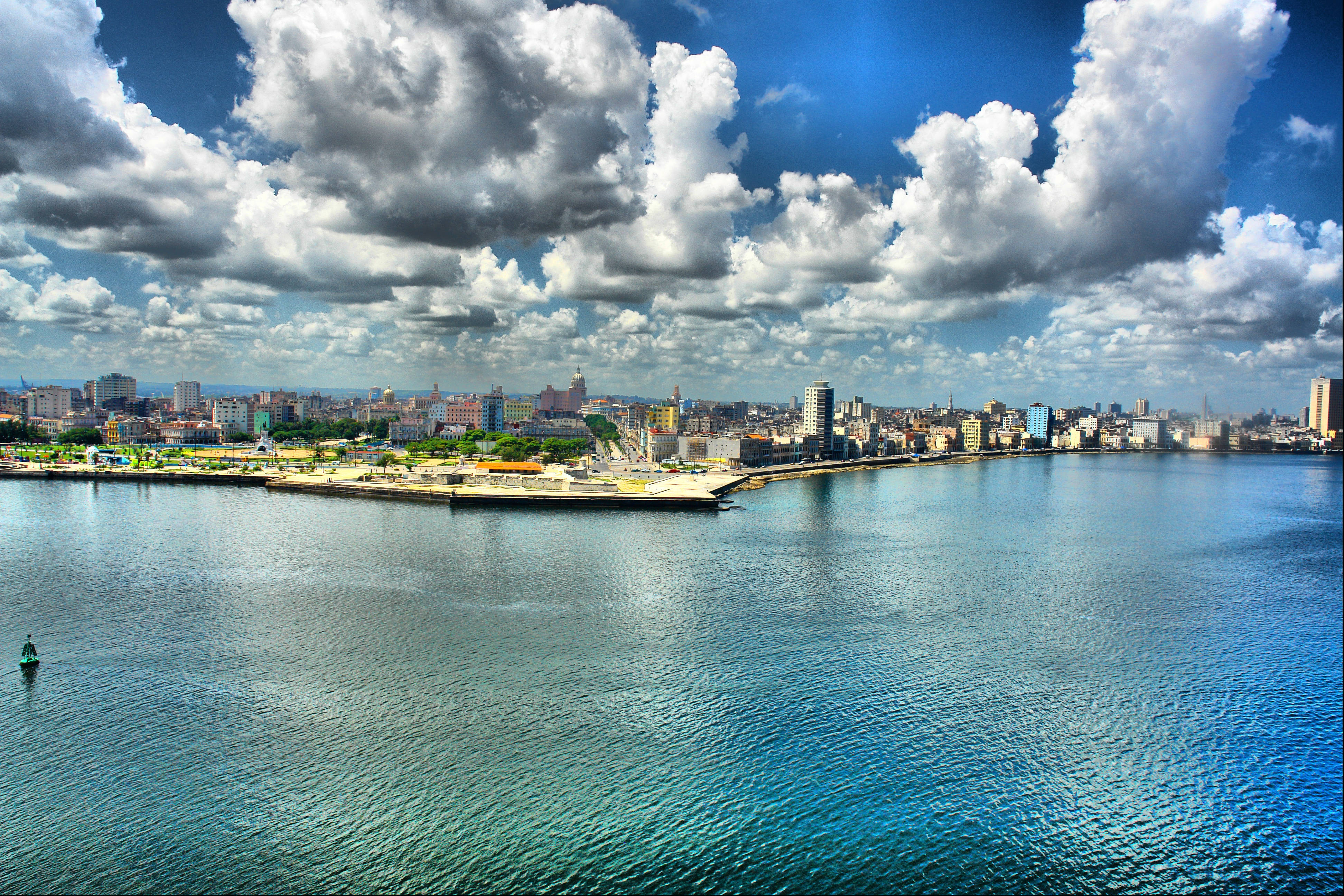 Havana, seaside skyline, bustling harbor, 4K Desktop Wallpaper