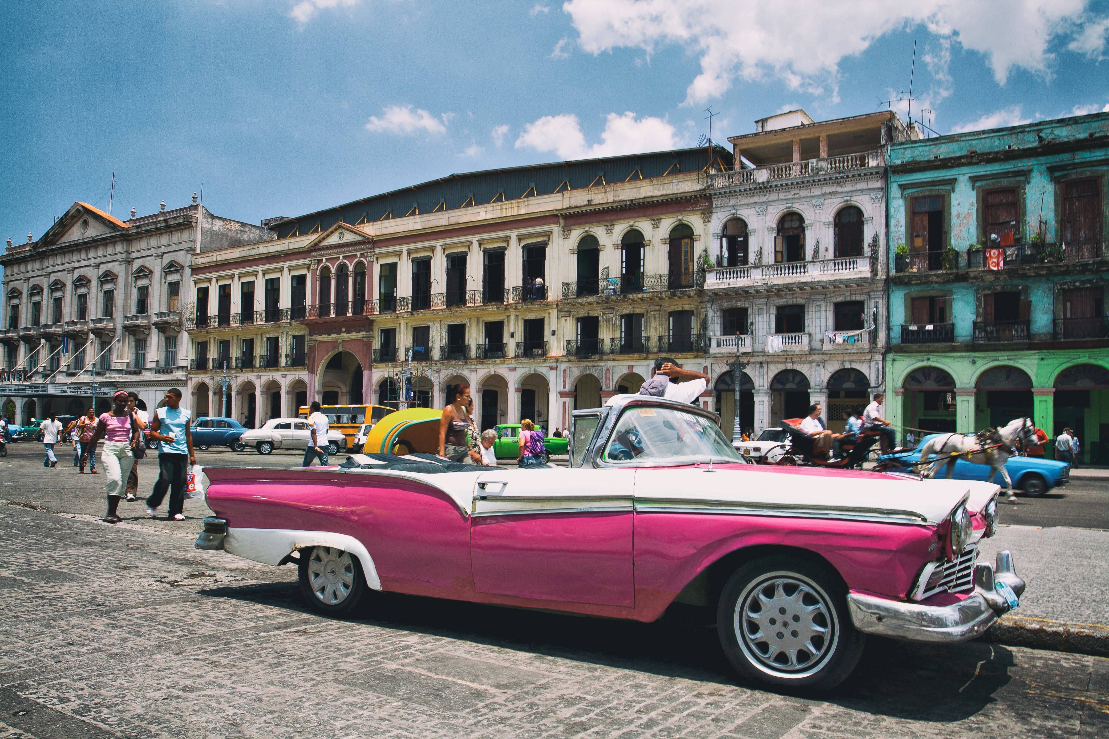 Havana, pink classic car, vintage convertible, 4K Desktop Wallpaper