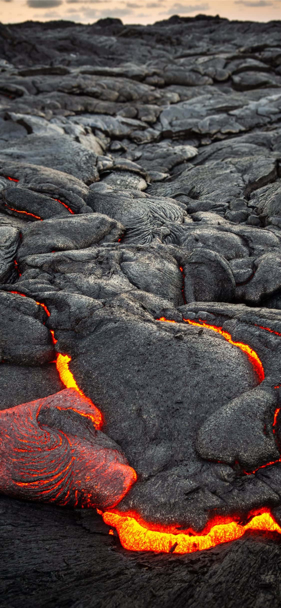 Hawaii Volcanoes National Park, lava, cracked black volcanic rock, Full HD Phone Wallpaper