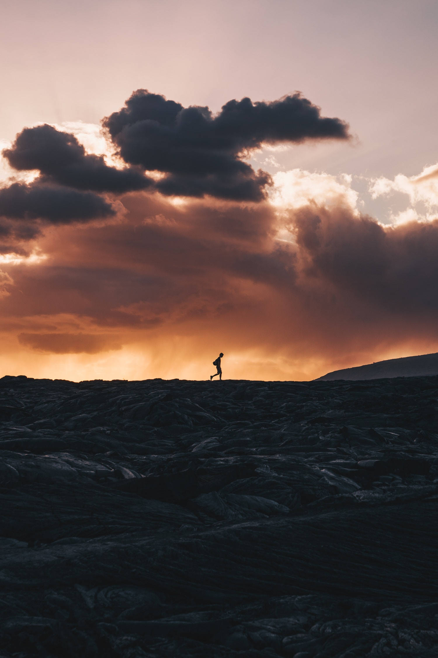 Hawaii, dark sky silhouette, dramatic sunset sky, Full HD Phone Wallpaper