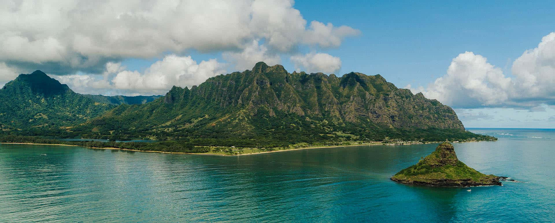 Hawaiian Island, turquoise waters, lush green mountains, Full HD Desktop Wallpaper