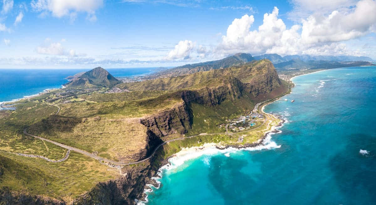 Hawaiian Island, turquoise waters, rugged shores, SD Desktop Wallpaper