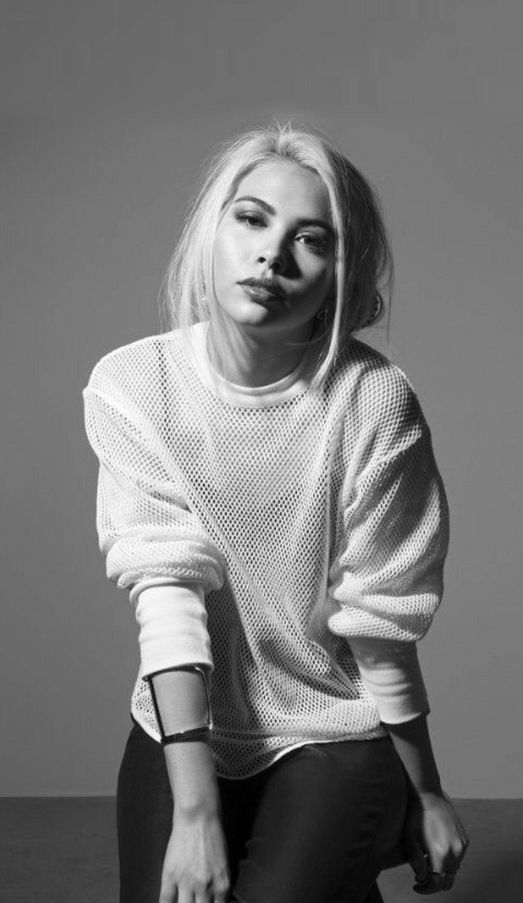 Hayley Kiyoko, blonde woman, mesh sweater, 2K Phone Wallpaper