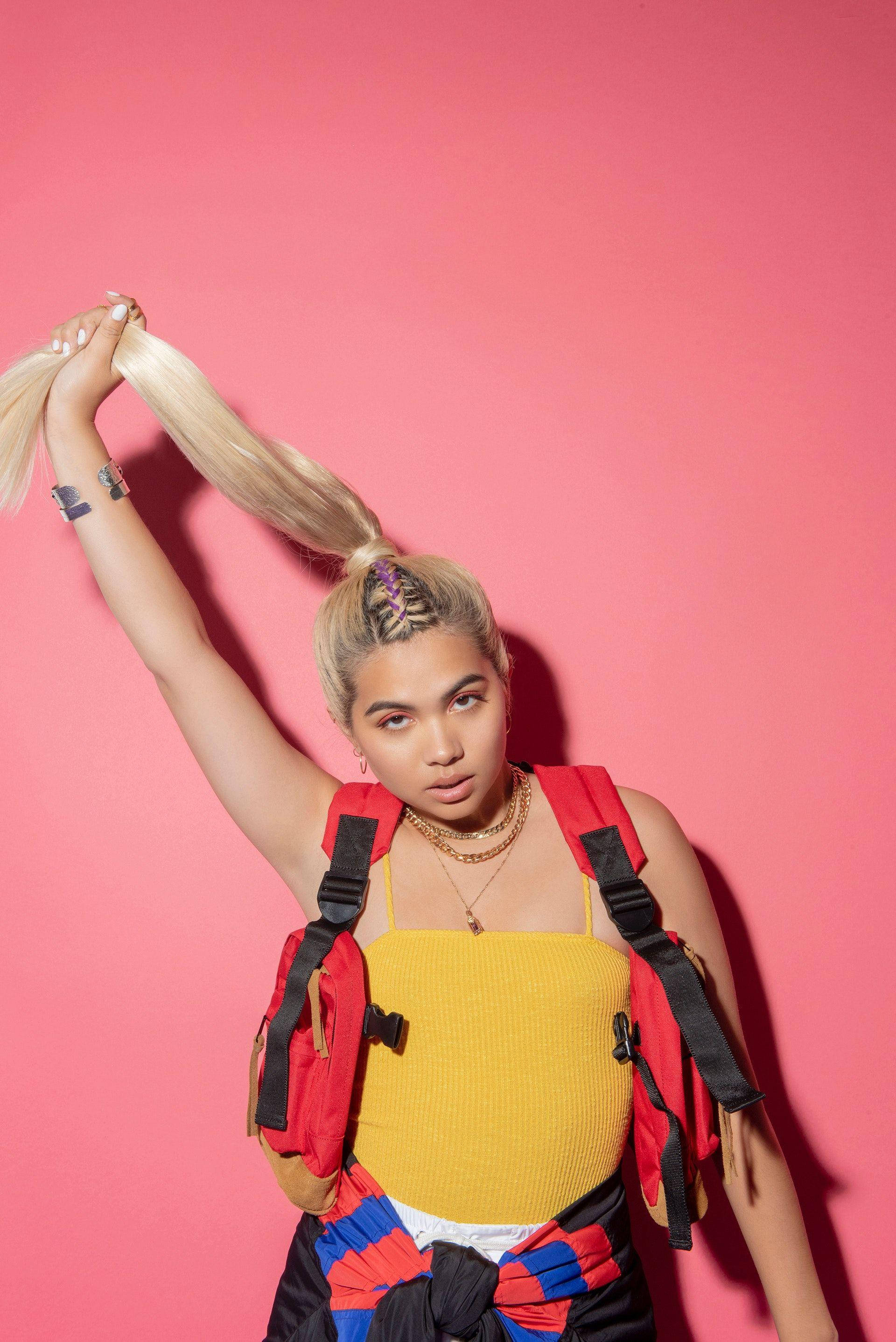 Hayley Kiyoko, blonde hair, red backpack, 2K Phone Wallpaper