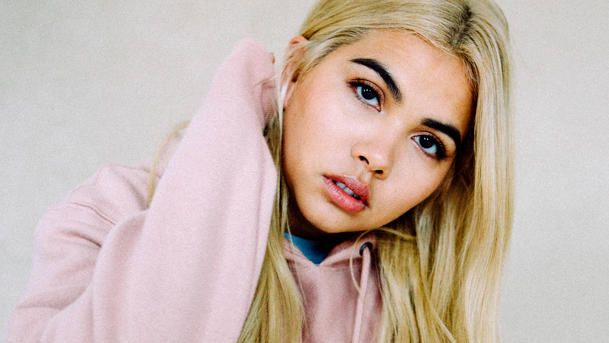 Hayley Kiyoko, pink hoodie, blonde hair, Full HD Desktop Wallpaper