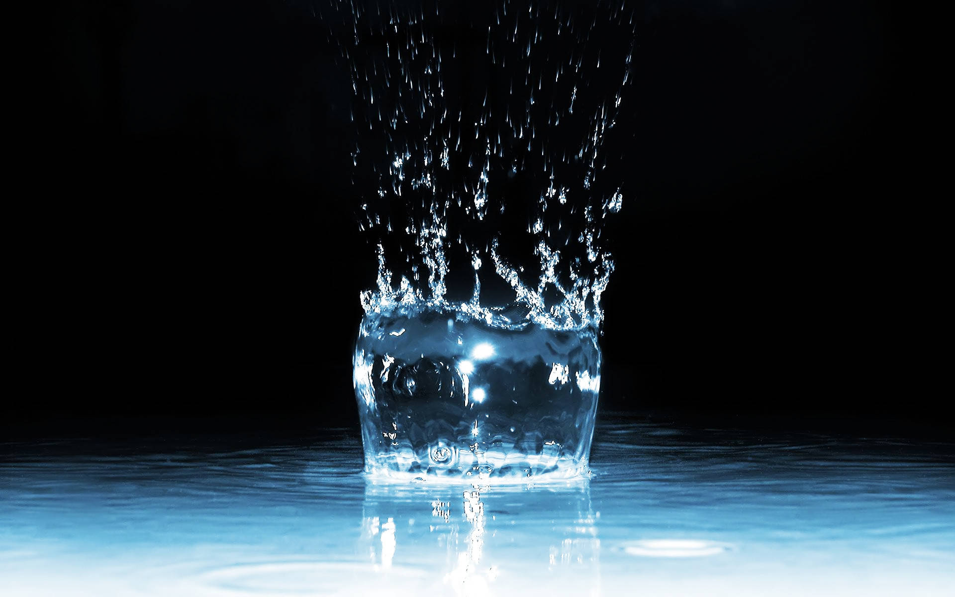 water splashing, black background, glowing blue reflection, Full HD Desktop Wallpaper