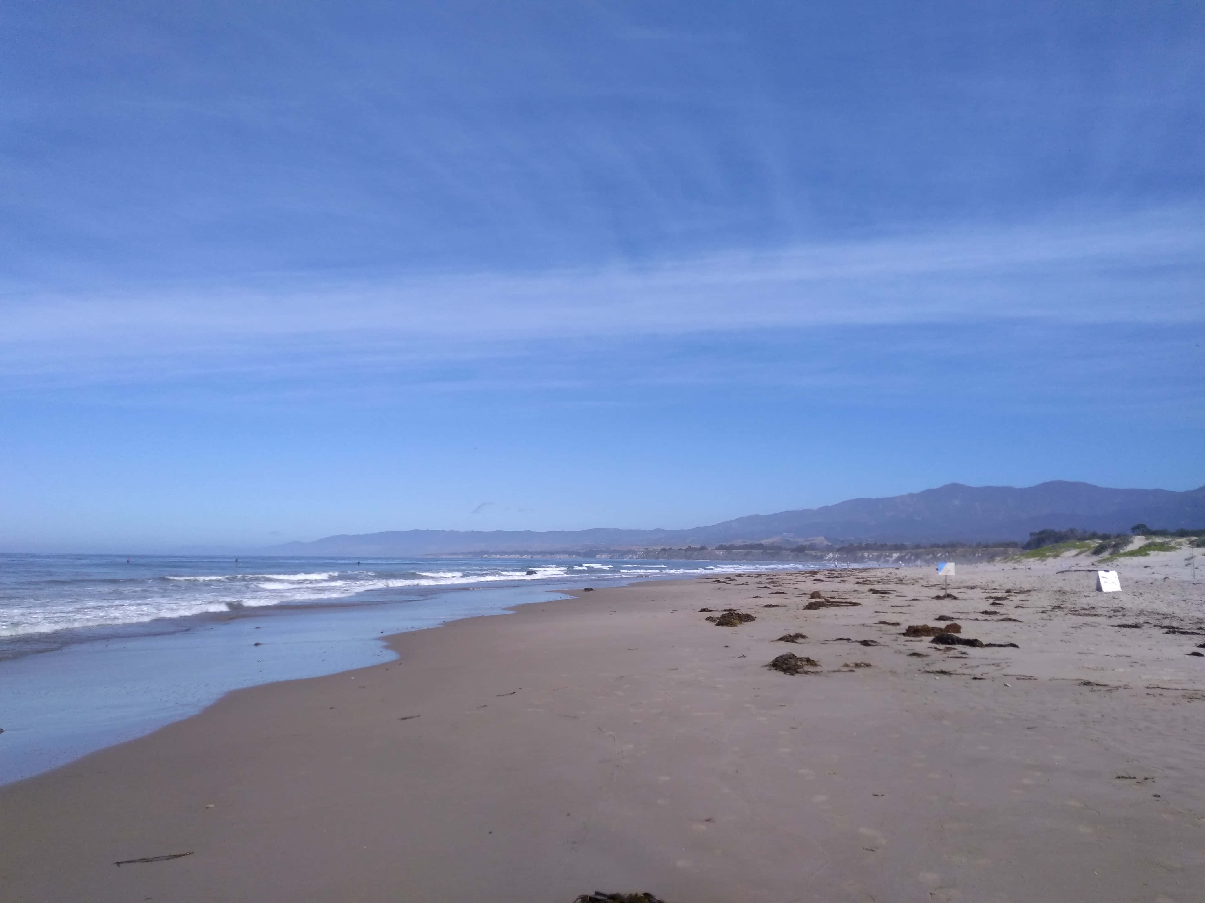 beach sand, golden sand, clear blue sky, 4K Desktop Wallpaper