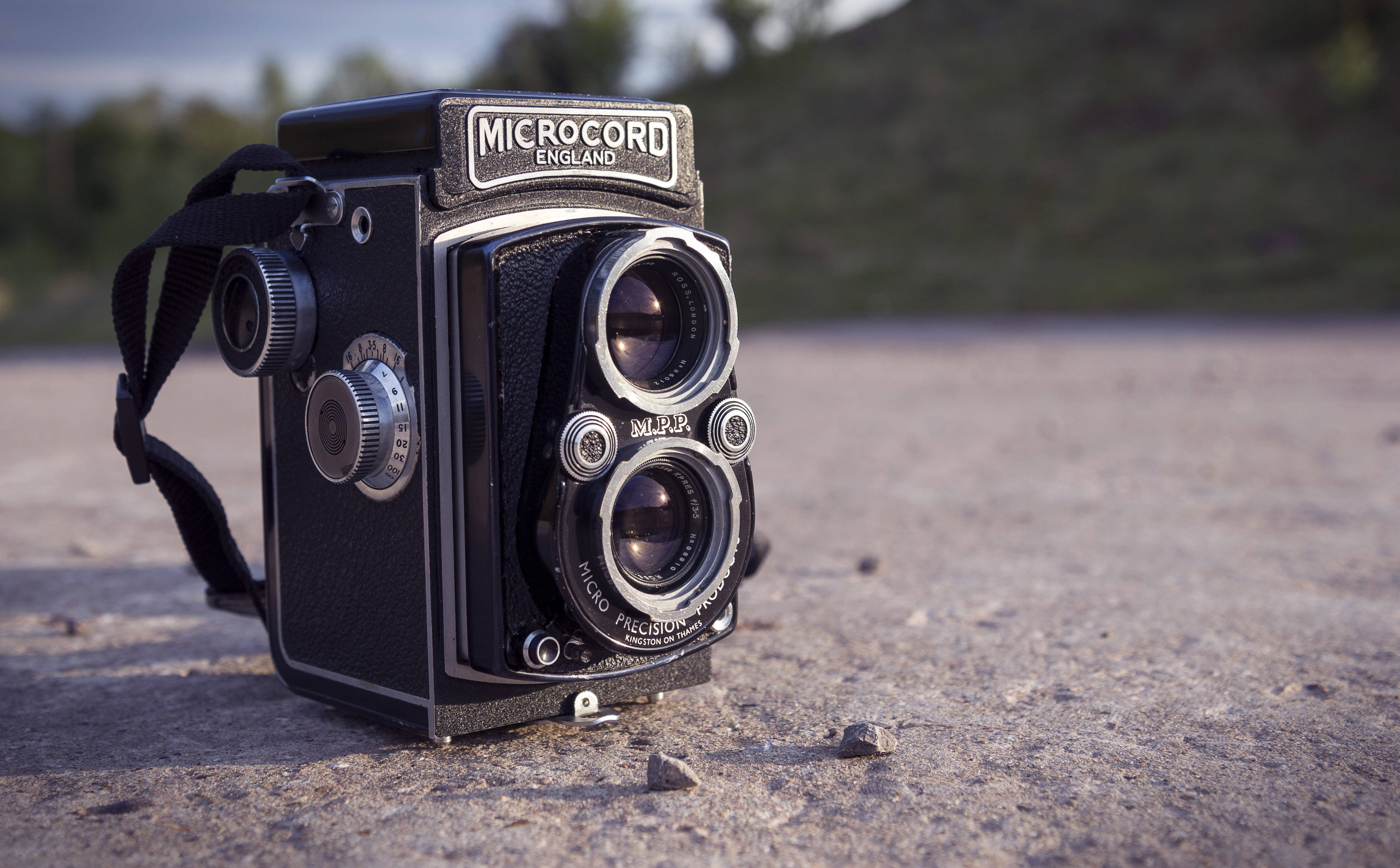 HD Camera, Microcord twin-lens reflex, vintage black, 5K Desktop Wallpaper
