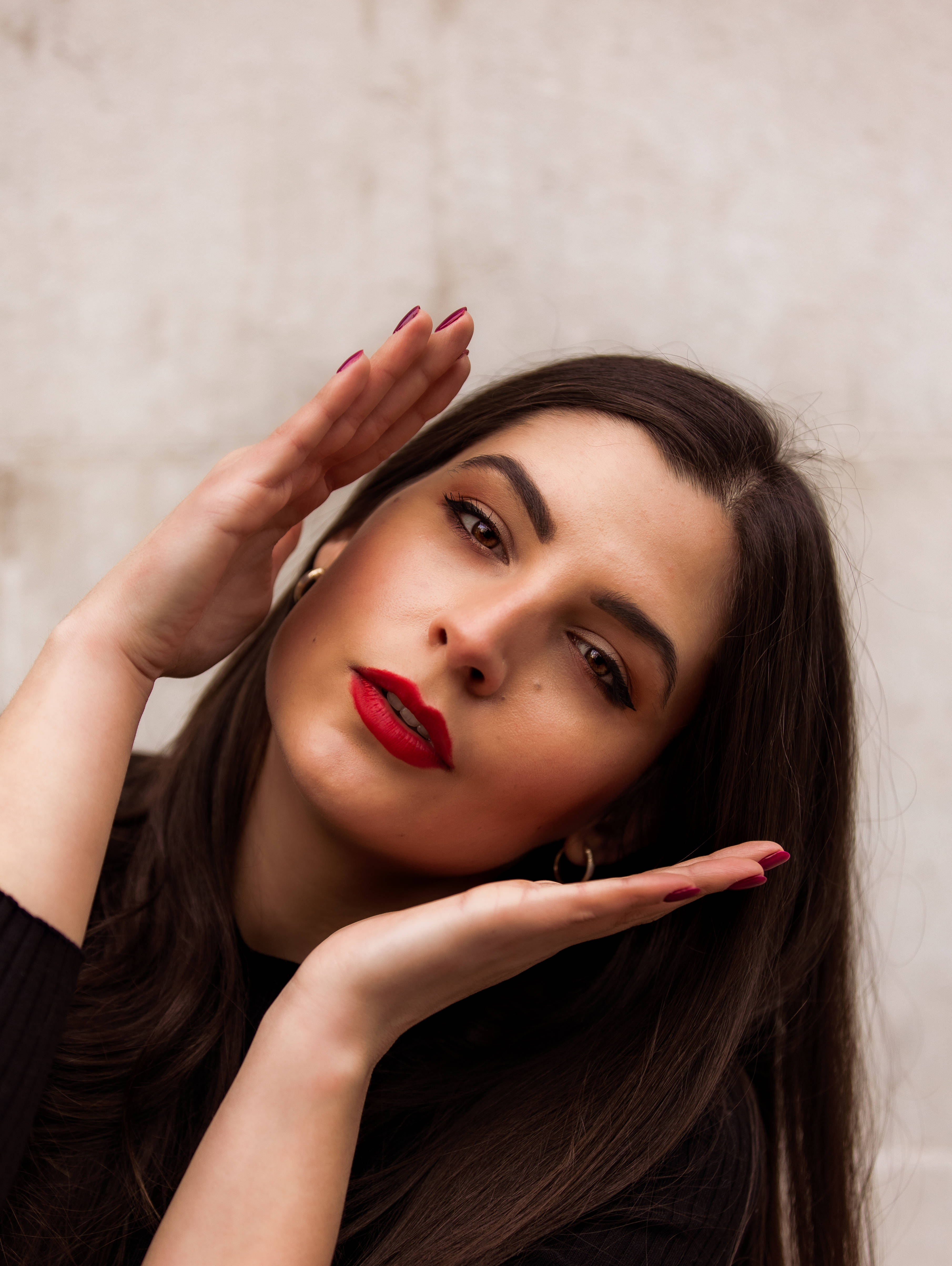 HD Girl, Cutie Pie Pose, bold red lips, 4K Phone Wallpaper