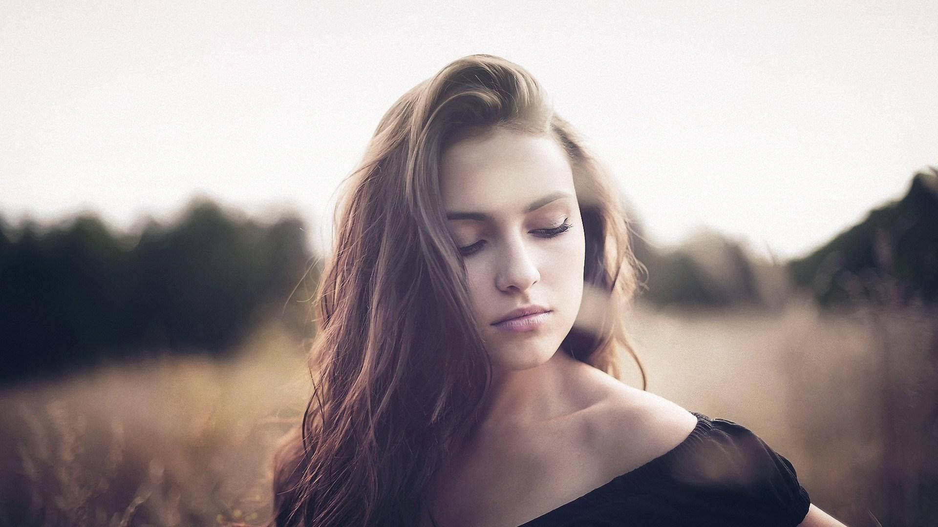 HD Girl, field, sunlit field, Full HD Desktop Wallpaper