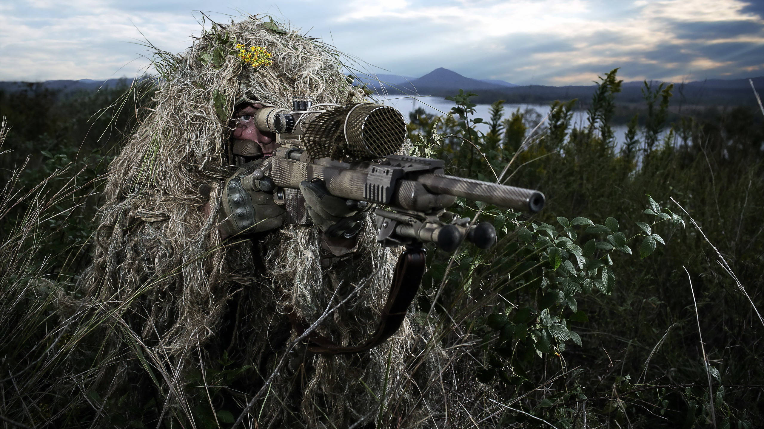 HD Military, ghillie suit, rifle with a scope, 2K Desktop Wallpaper