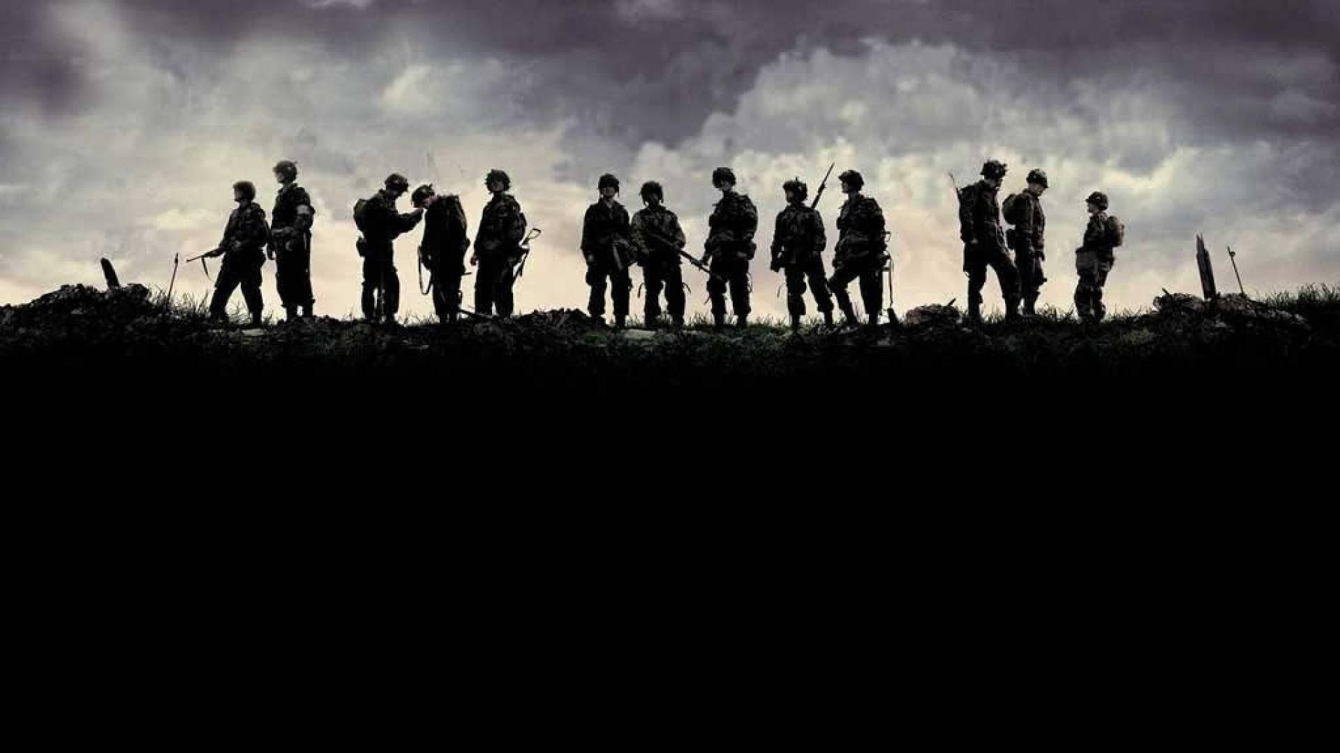 soldiers, ridge, cloudy sky, Full HD Desktop Wallpaper