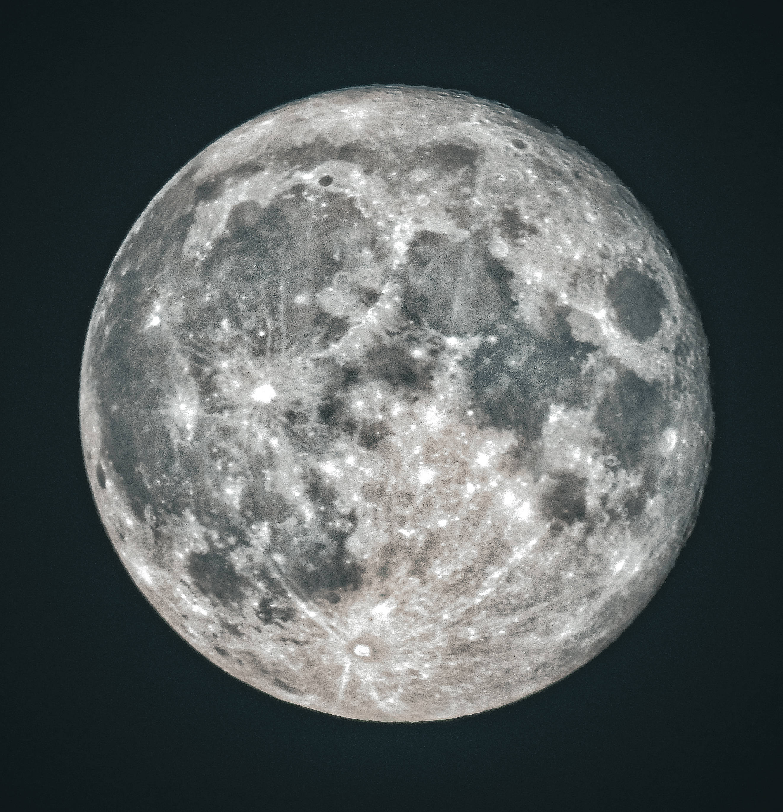 HD Moon, cratered surface, dark night sky, 2K Phone Wallpaper