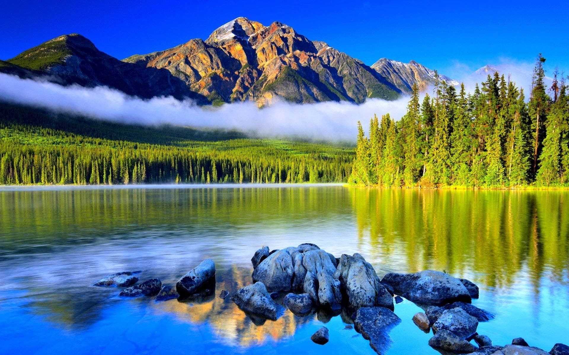 mountain lake, towering peaks, lush forests, Full HD Desktop Wallpaper