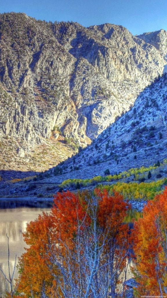 HD Mountain, mountain lake, rocky cliffs, SD Phone Wallpaper