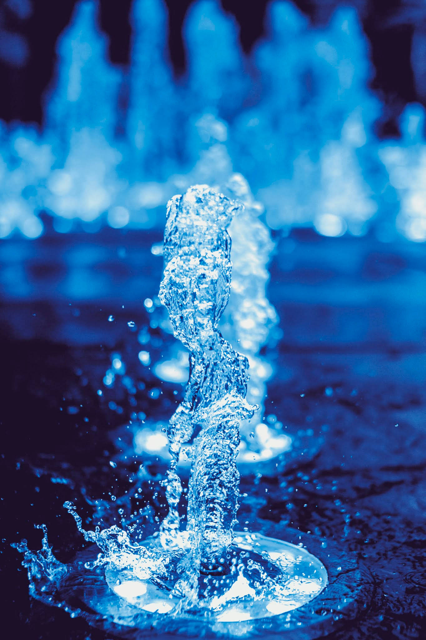 HD Nature Phone, water fountain, vibrant blue, Full HD Phone Wallpaper