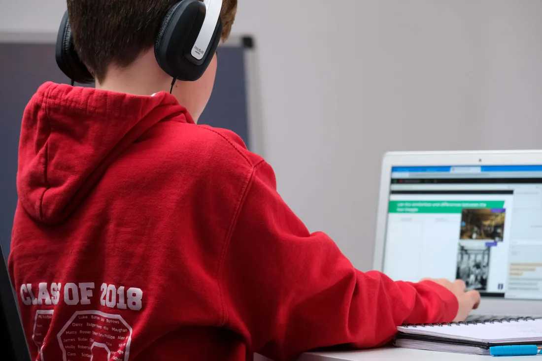 Headphones Laptop