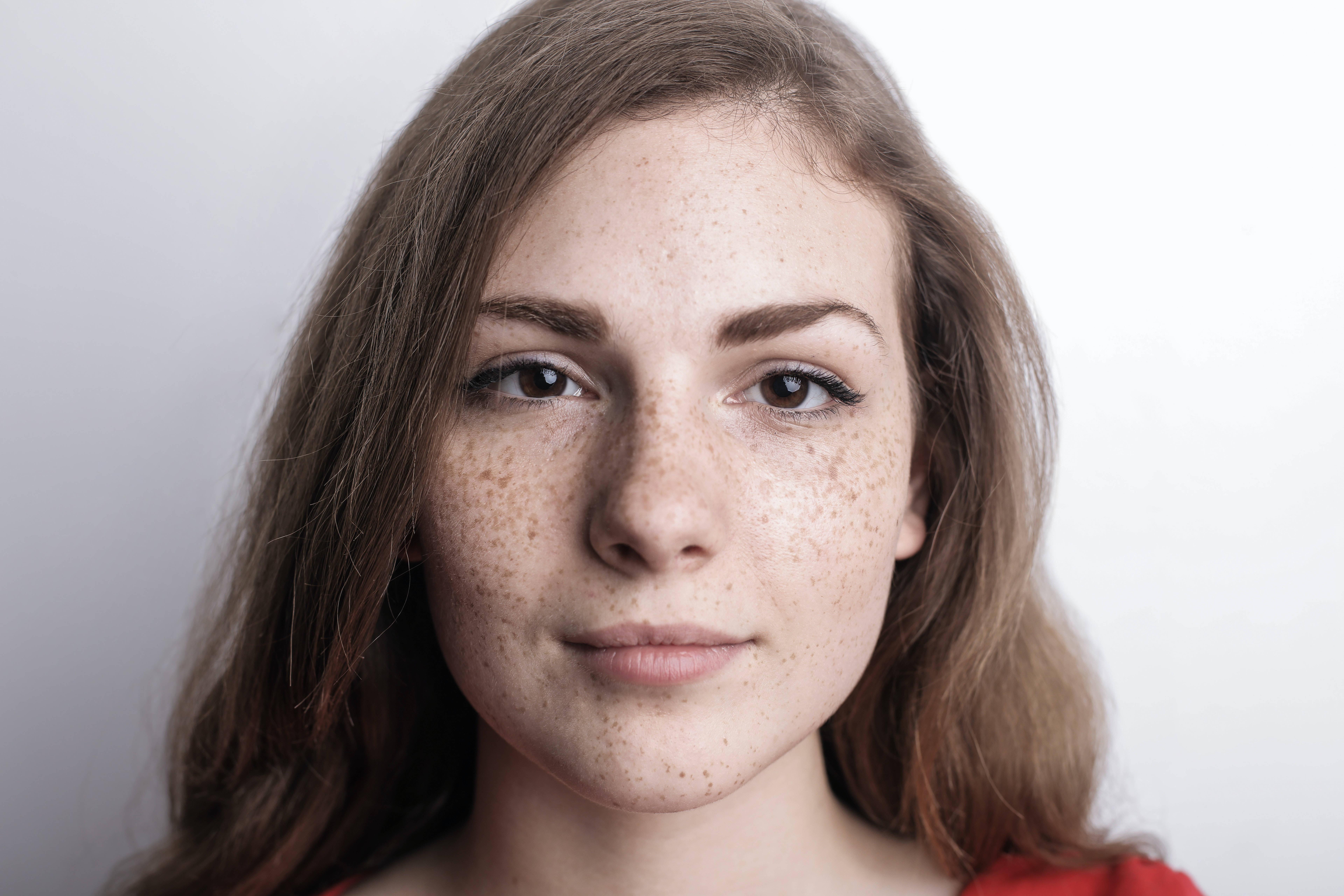 freckles, brown hair, plain white background, 8K Desktop Wallpaper