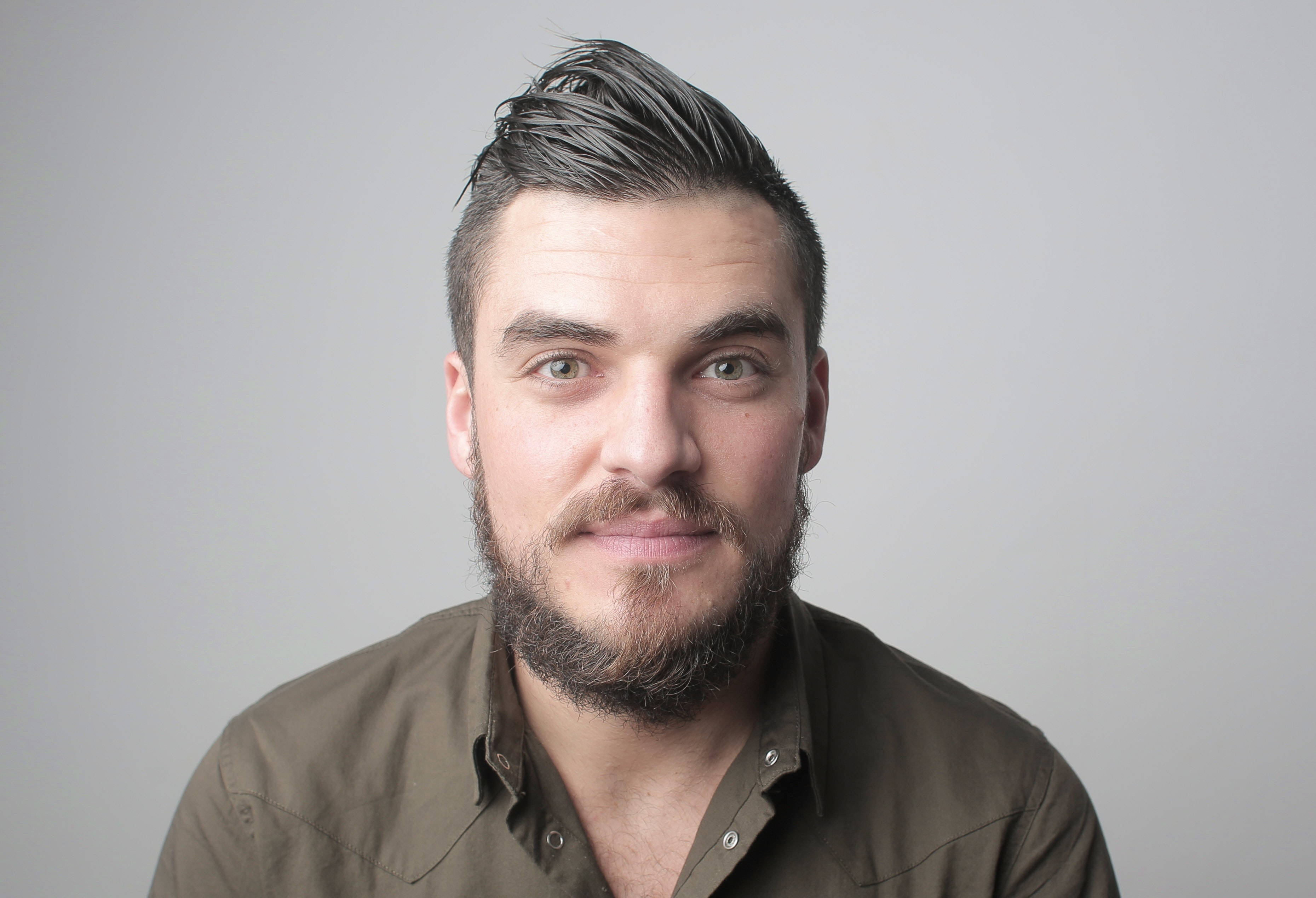 brown button-up shirt, dark hair, full beard, 2K Desktop Wallpaper