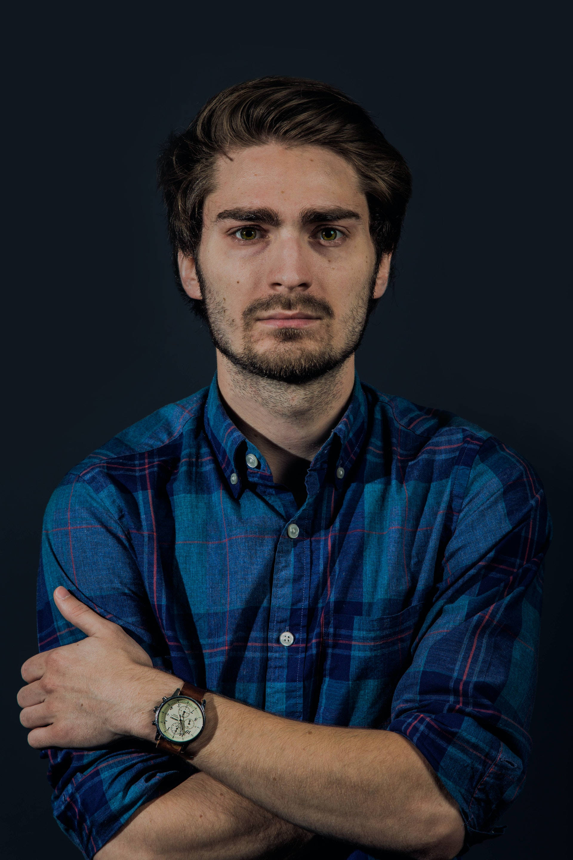 blue checkered long sleeve, beard, brown eyes, 2K Phone Wallpaper