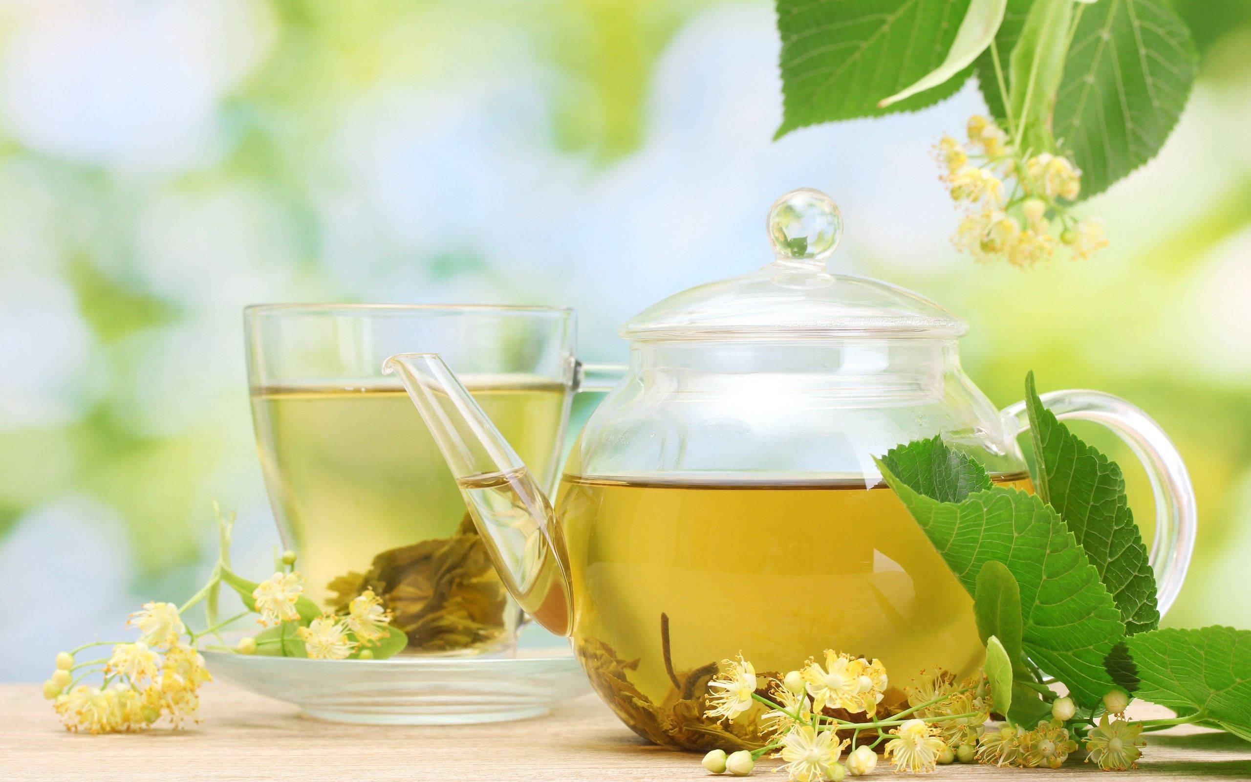 golden linden tea, clear glass teapot, clear glass cup, 2K Desktop Wallpaper