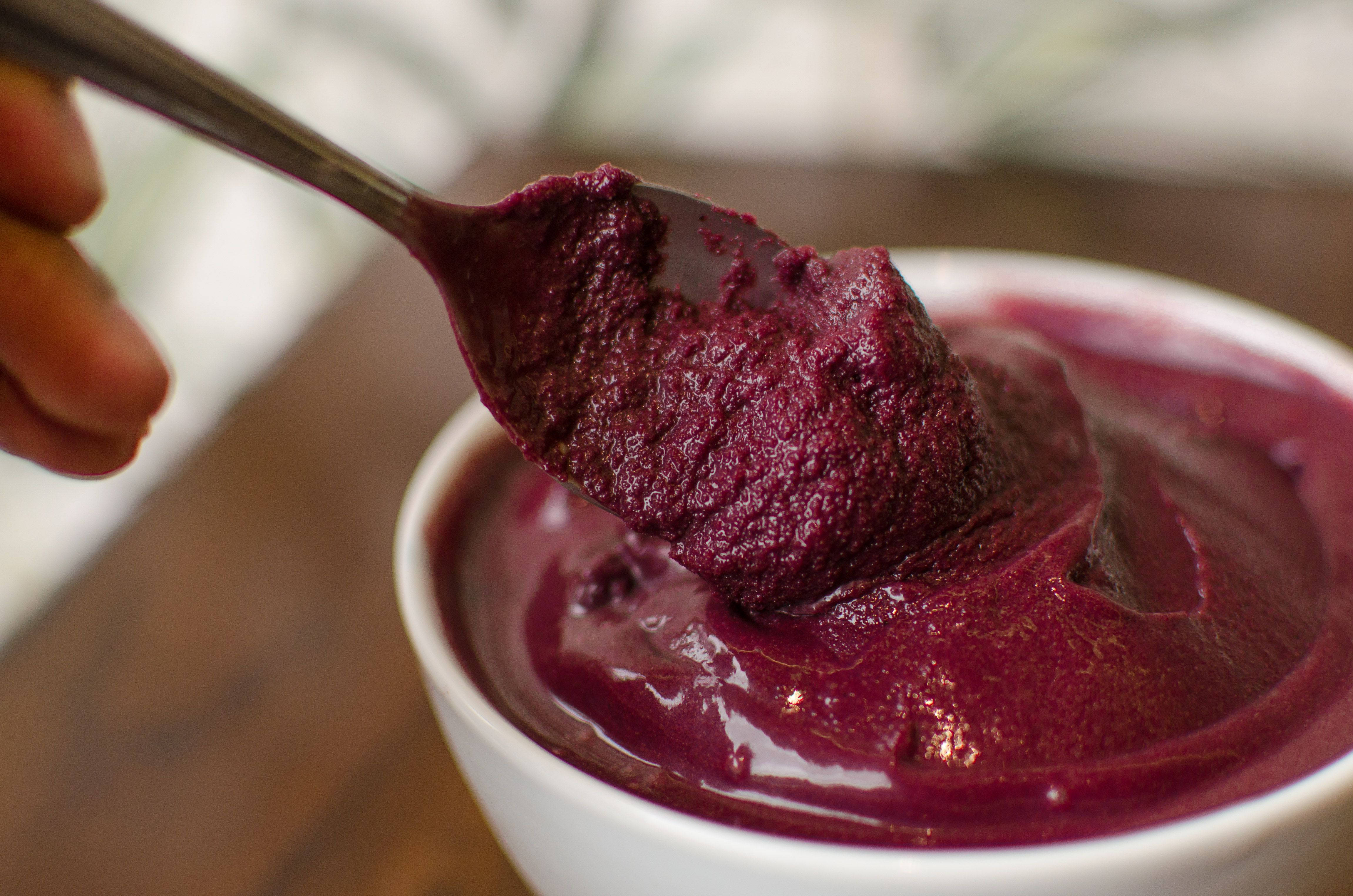 acai berry fruit bowl, thick vibrant purple smoothie, white bowl, 4K Desktop Wallpaper