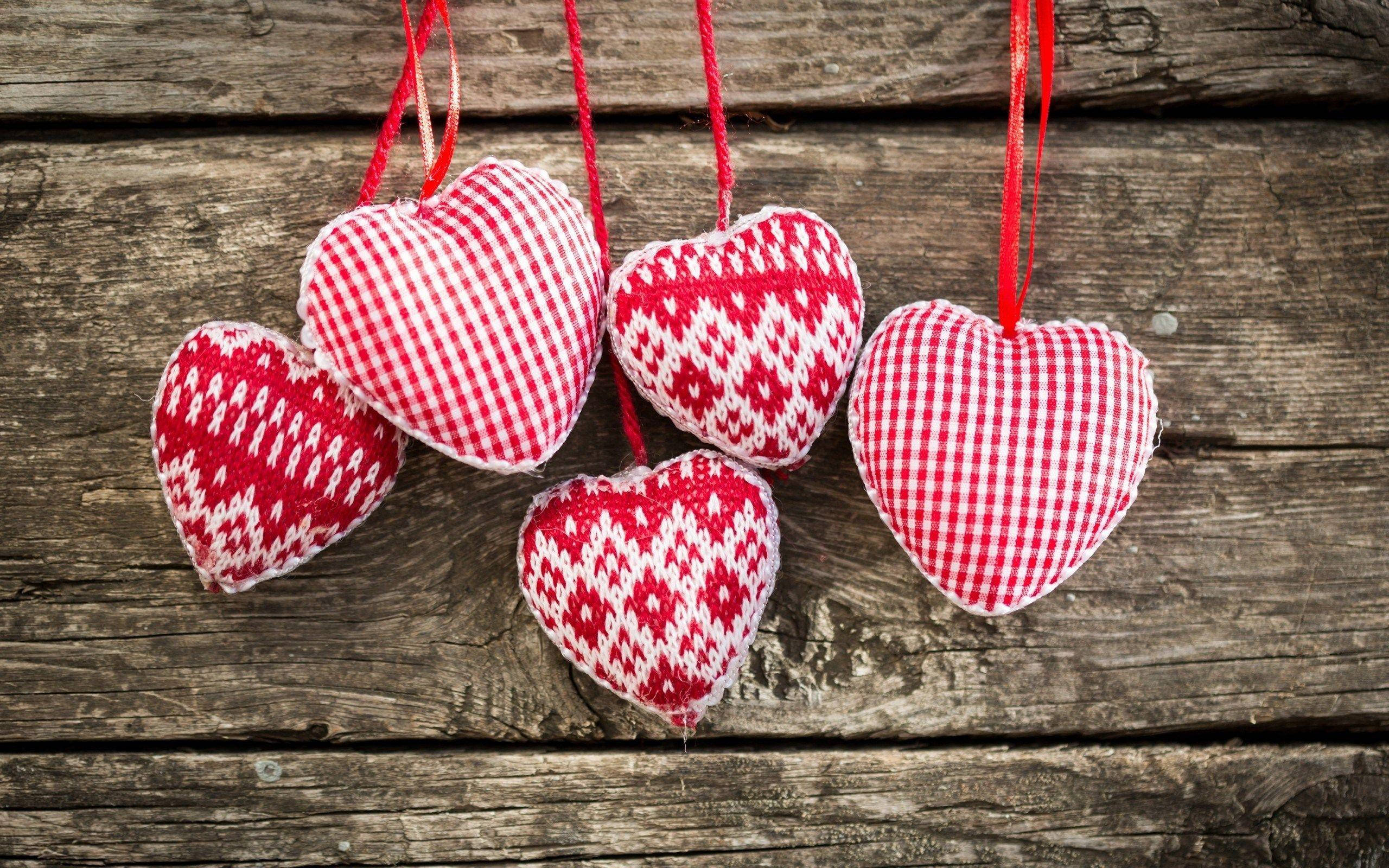heart aesthetic charms, red and white patterned fabric hearts, red strings, 2K Desktop Wallpaper