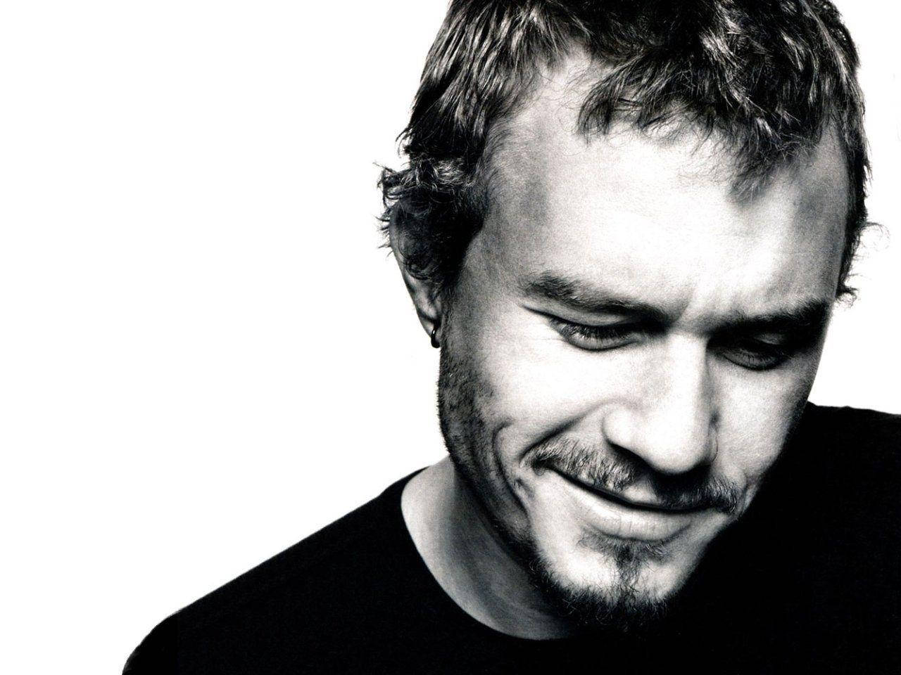 Heath Ledger, smirk, black and white, HD Desktop Wallpaper