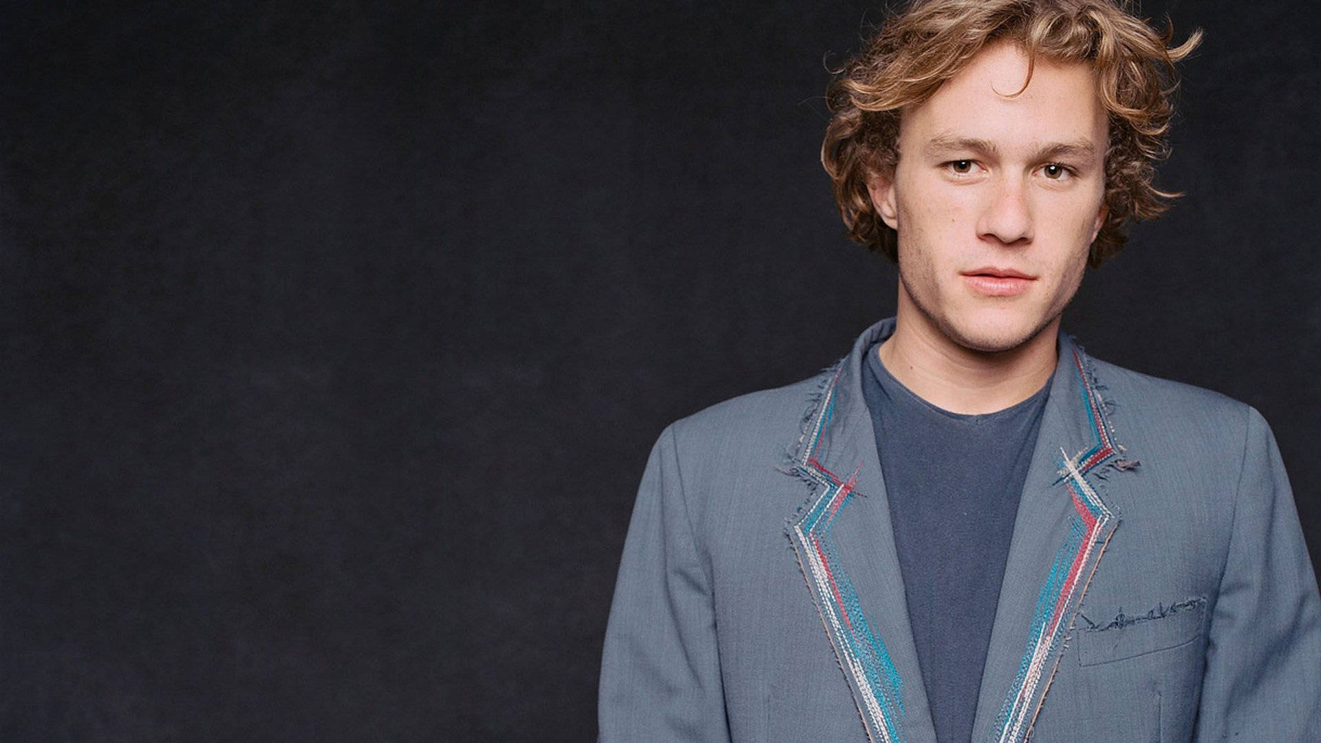 Heath Ledger, gray blazer, colorful striped trim, Full HD Desktop Wallpaper