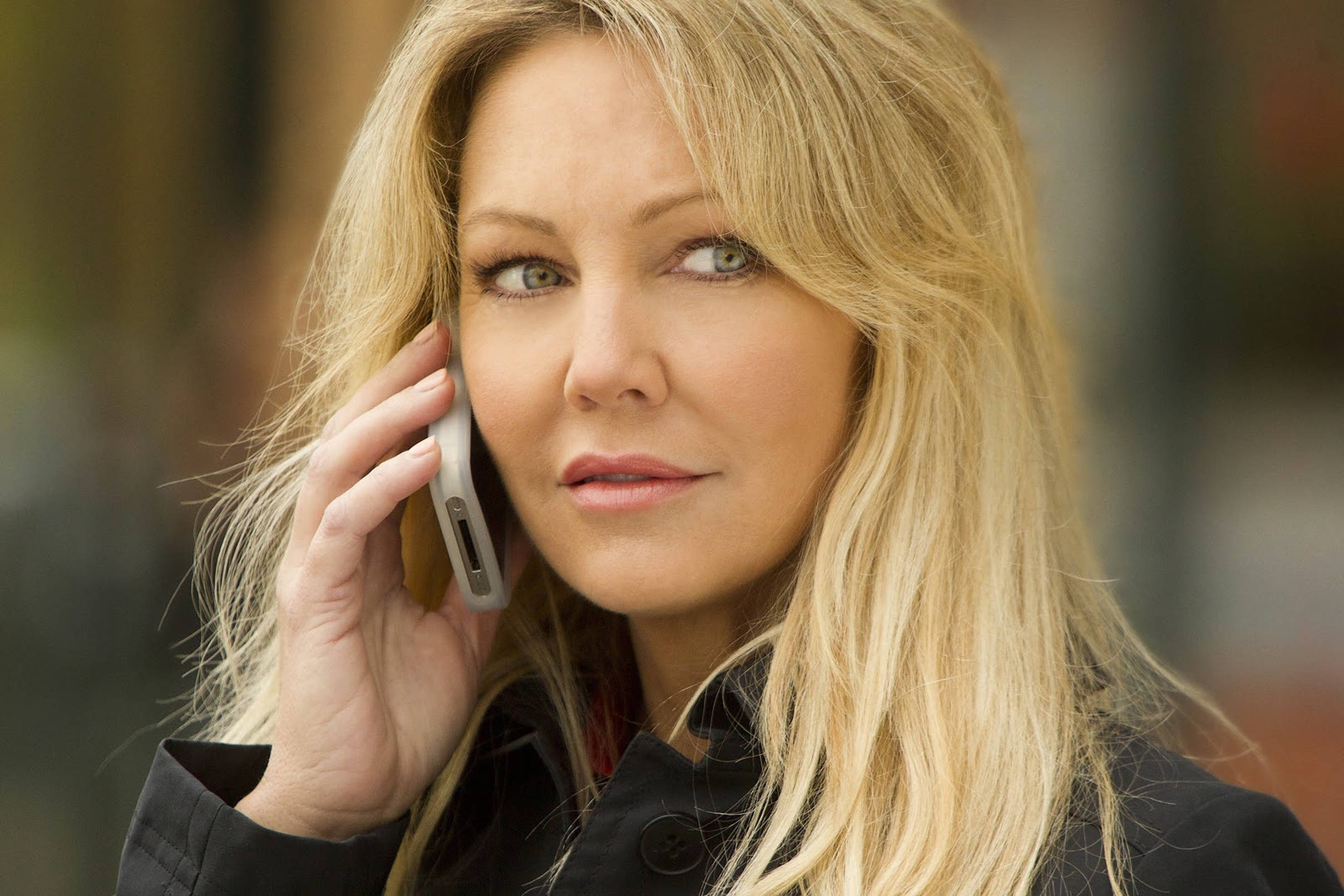 Heather Locklear, phone, blonde, Full HD Desktop Wallpaper