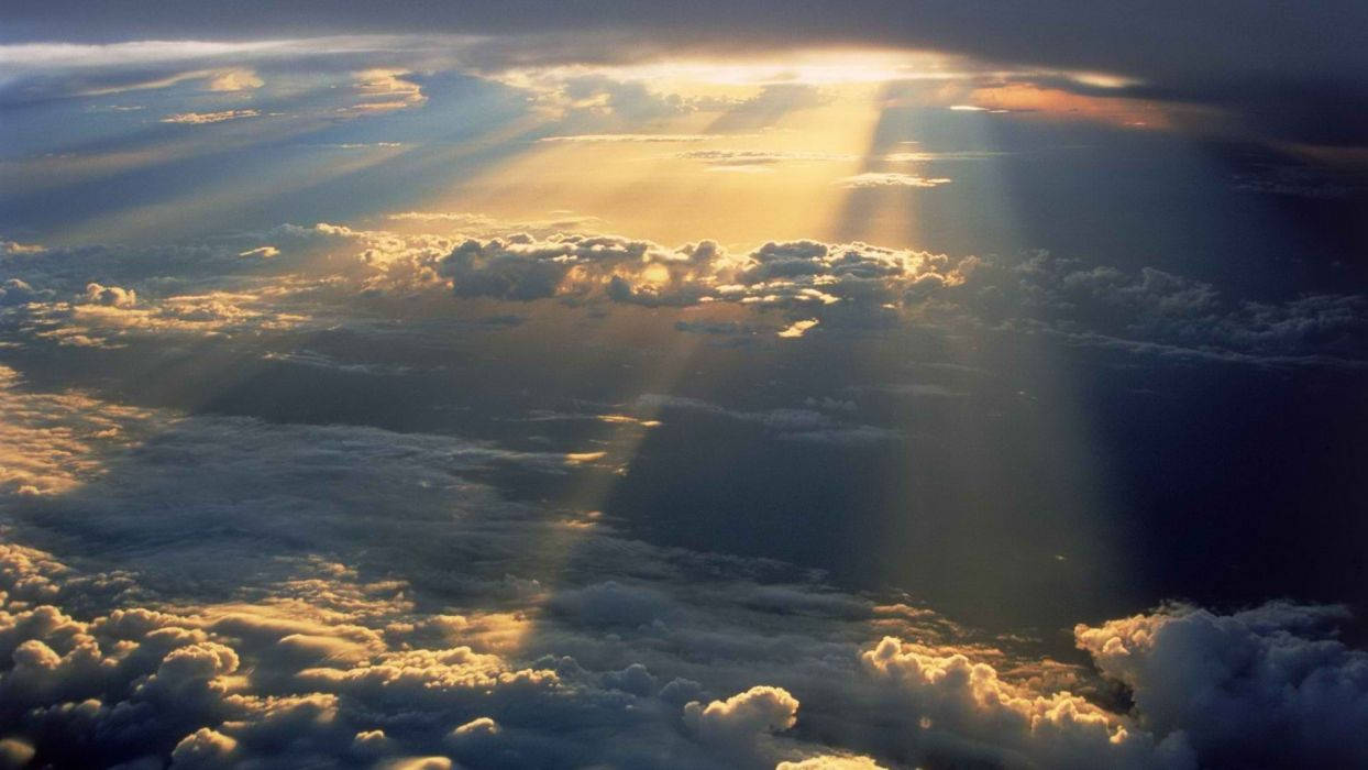 Sun, Sunlight beams, dramatic clouds, SD Desktop Wallpaper