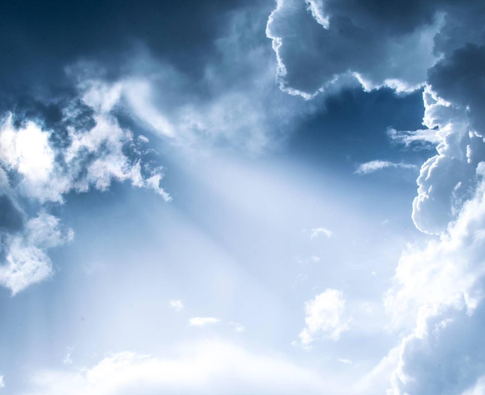 heavenly clouds, blue sky, sunbeams, HD Desktop Wallpaper
