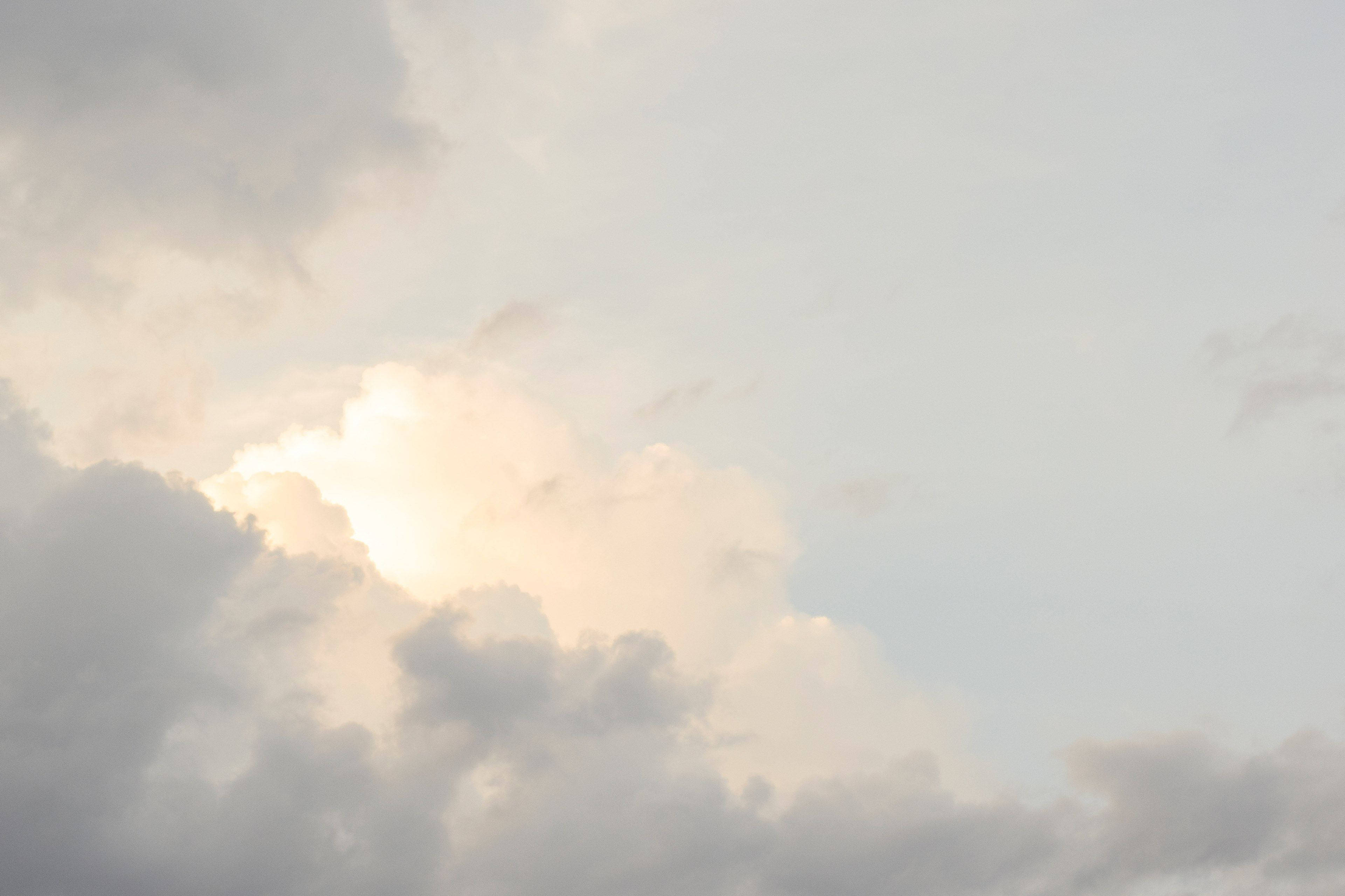 Heavenly Clouds, warm light, sun breaks through, 4K Desktop Wallpaper
