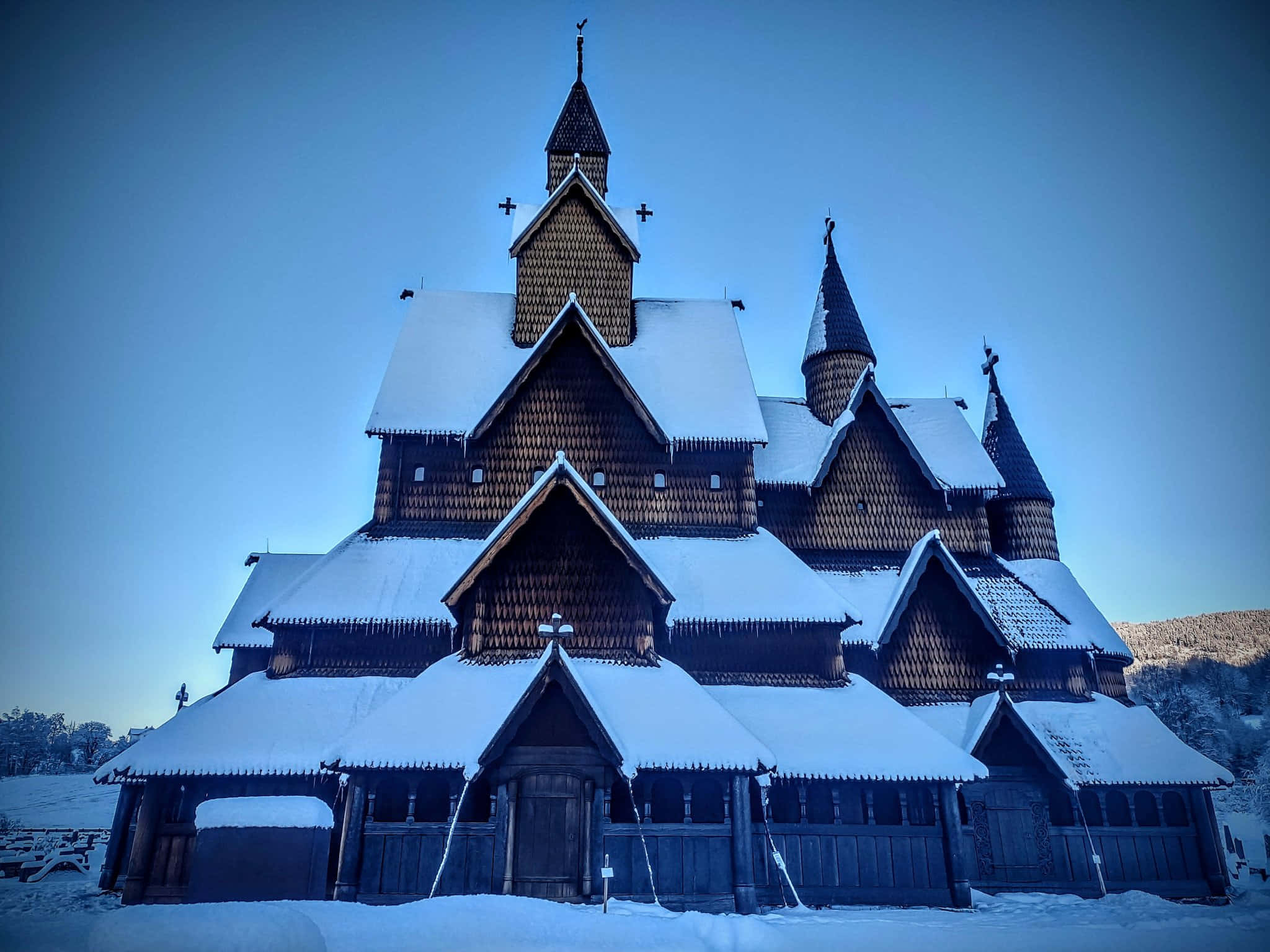 Heddal Stave Church, snow, crisp winter sky, Full HD Desktop Wallpaper