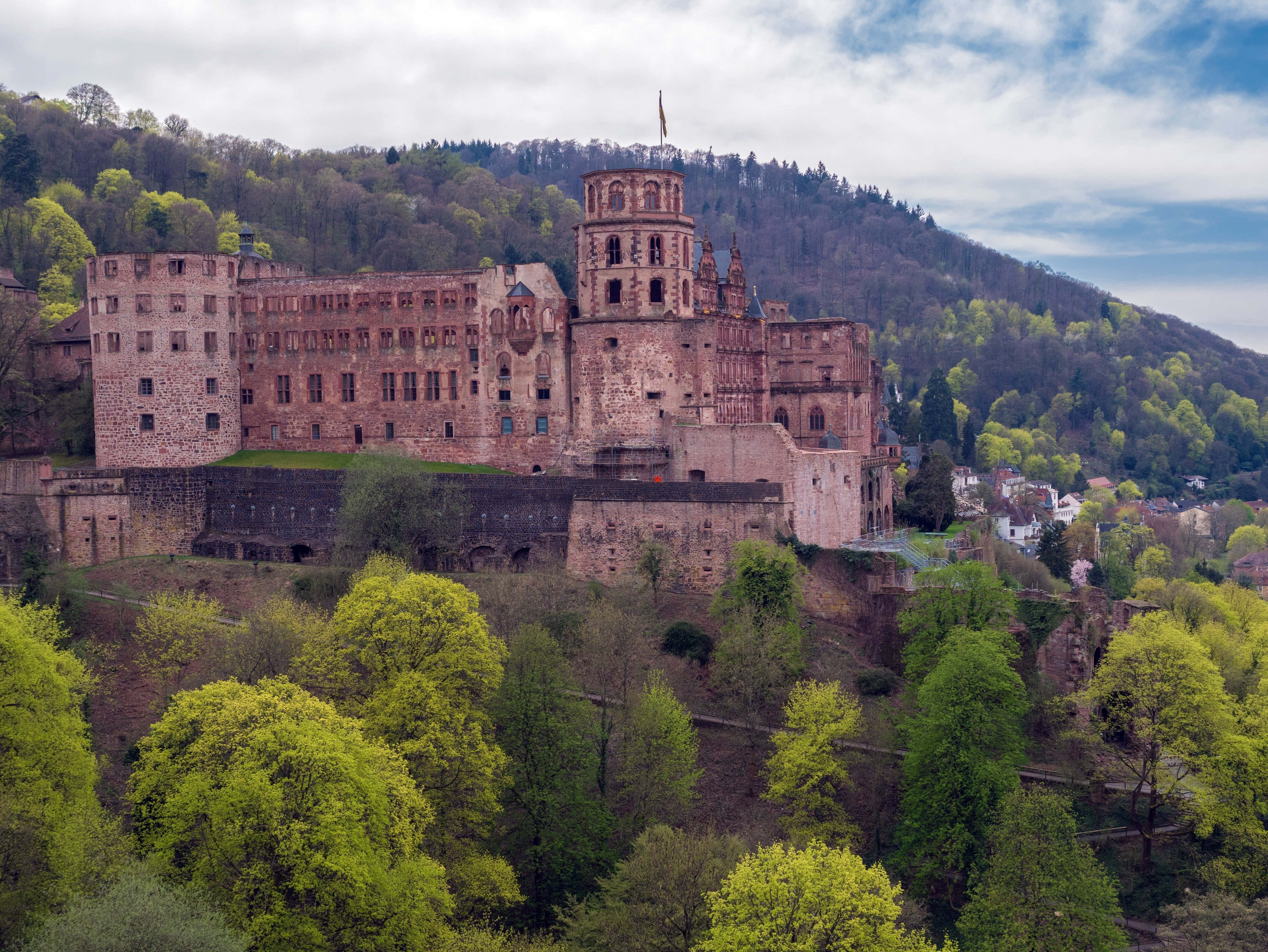 Heidelberg Castle, stone castle, forested hill, 4K Desktop Wallpaper