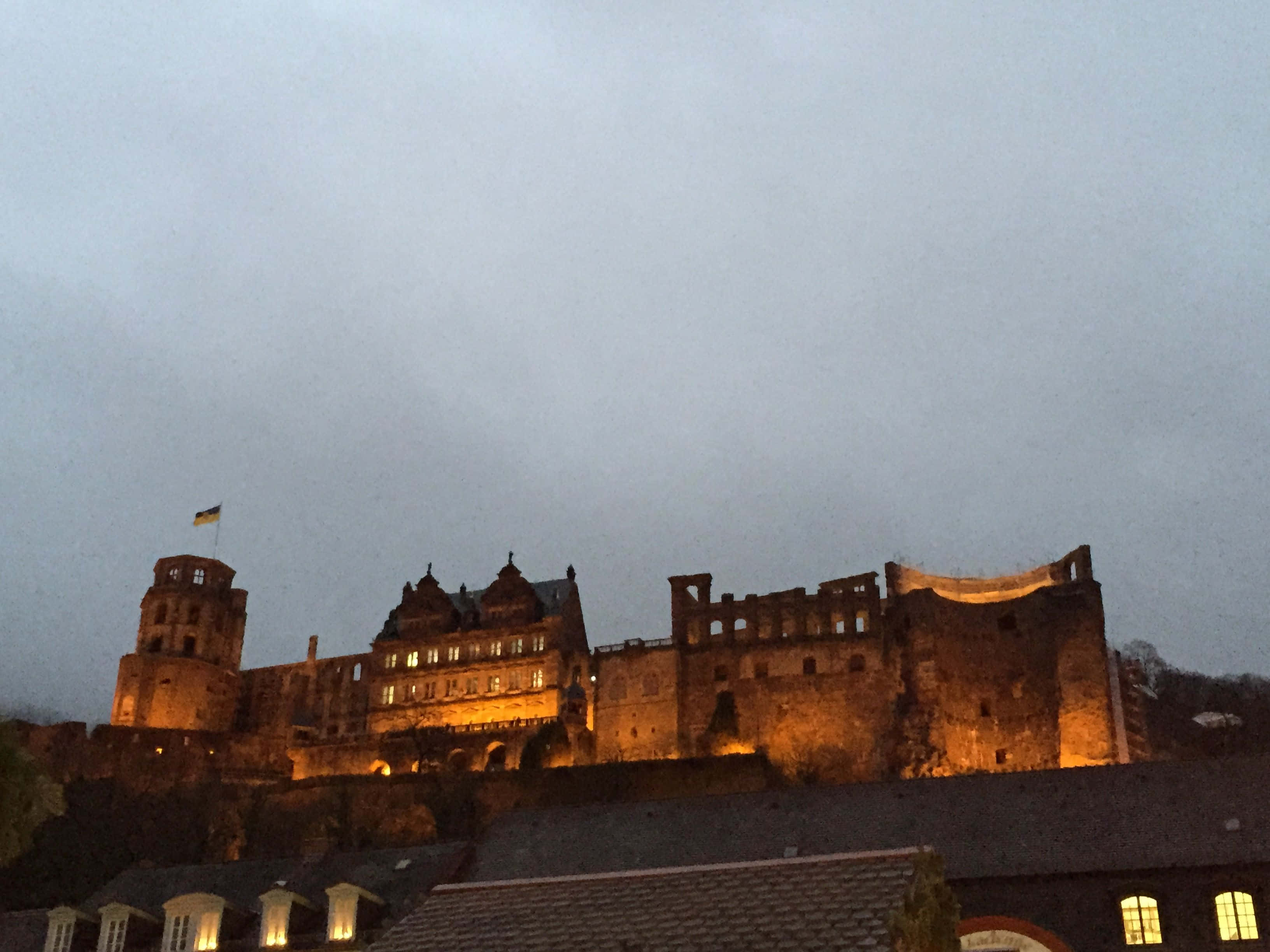 Heidelberg Castle, cloudy twilight sky, warm lights, 2K Desktop Wallpaper