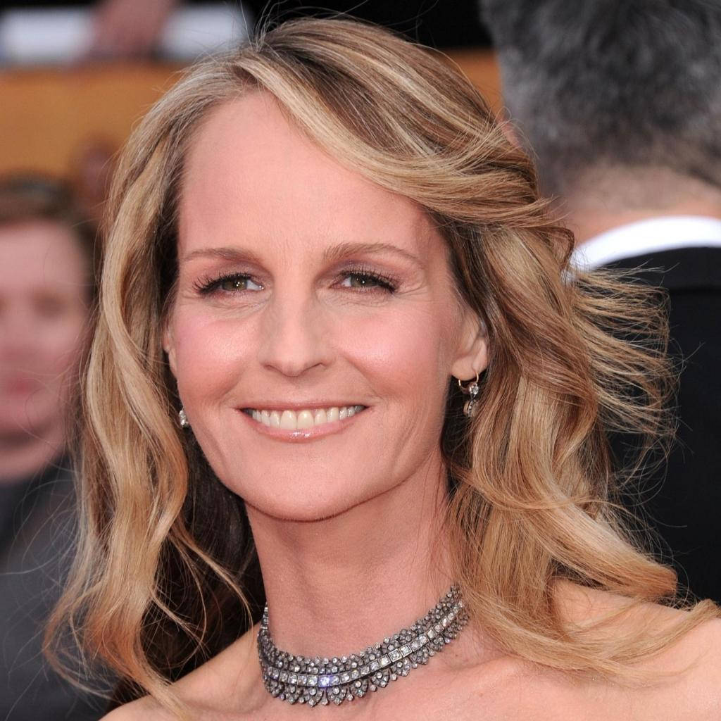 Helen Hunt, diamond-studded necklace, sparkling diamond choker necklace, SD Desktop Wallpaper