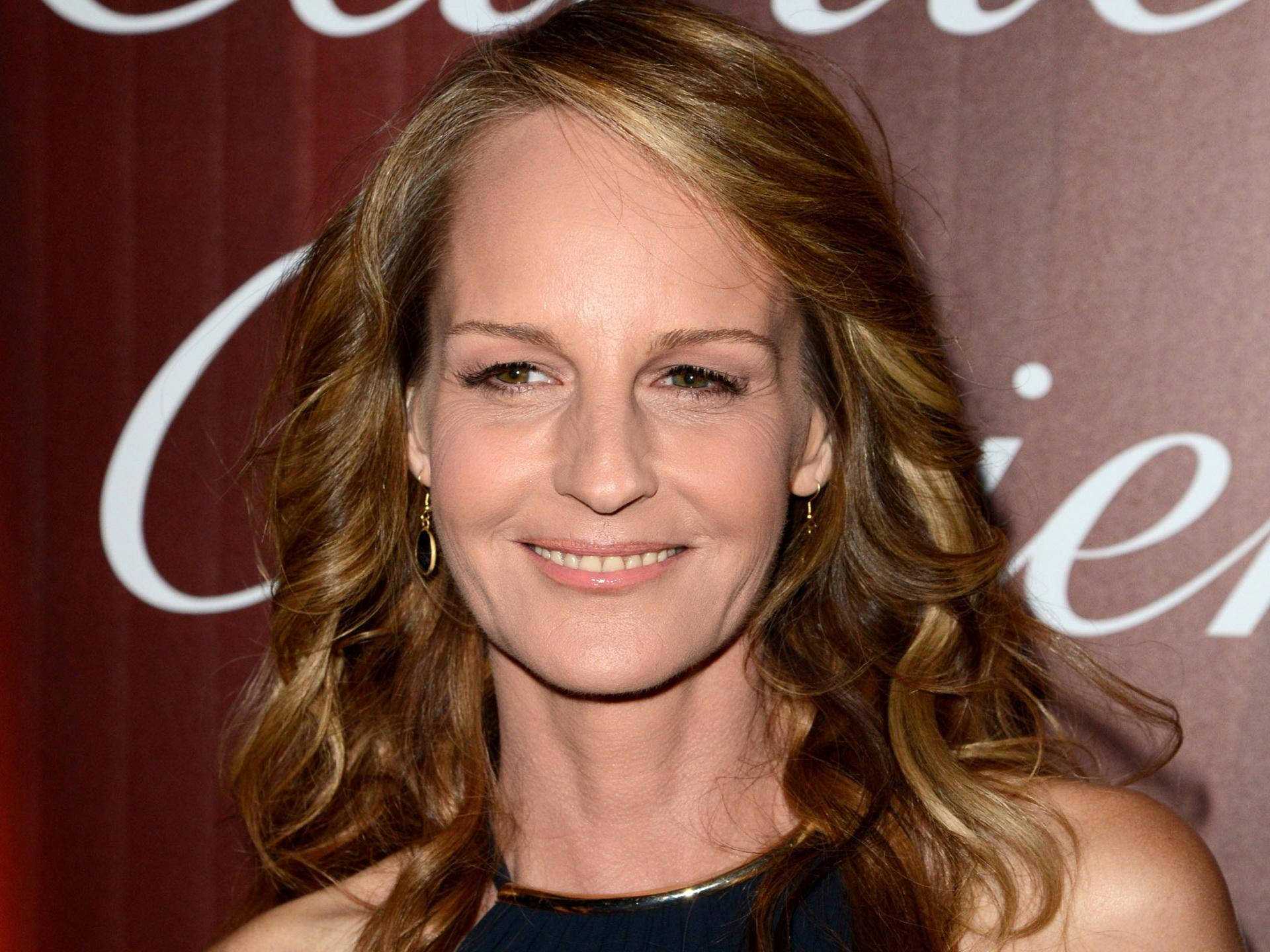 Helen Hunt, wavy brown hair, gold hoop earrings, Full HD Desktop Wallpaper